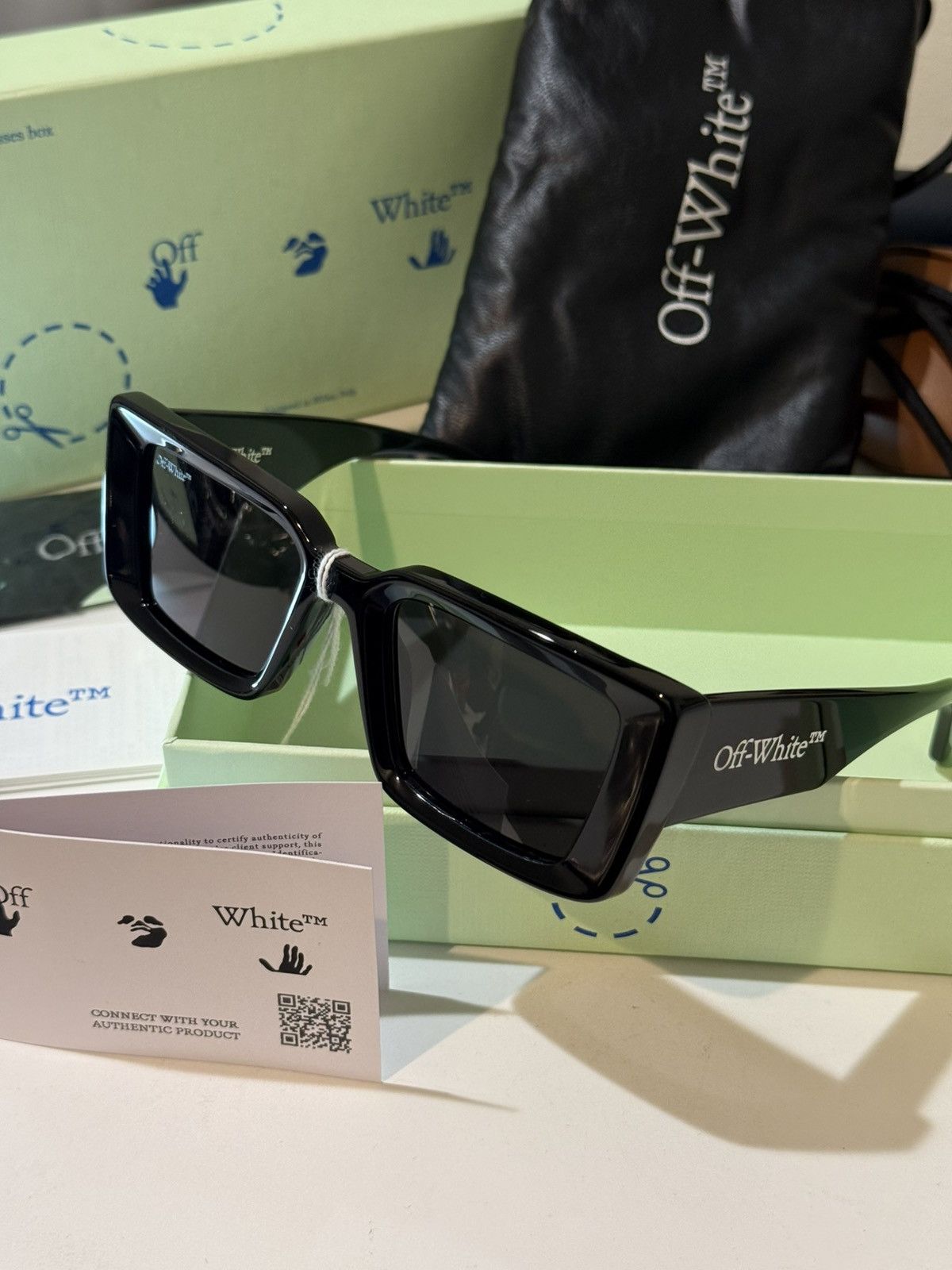 Off-White OFF-WHITE Wayfarer Sunglasses SAVANNAH in Solid Color Size ONE SIZE - 2 Thumbnail