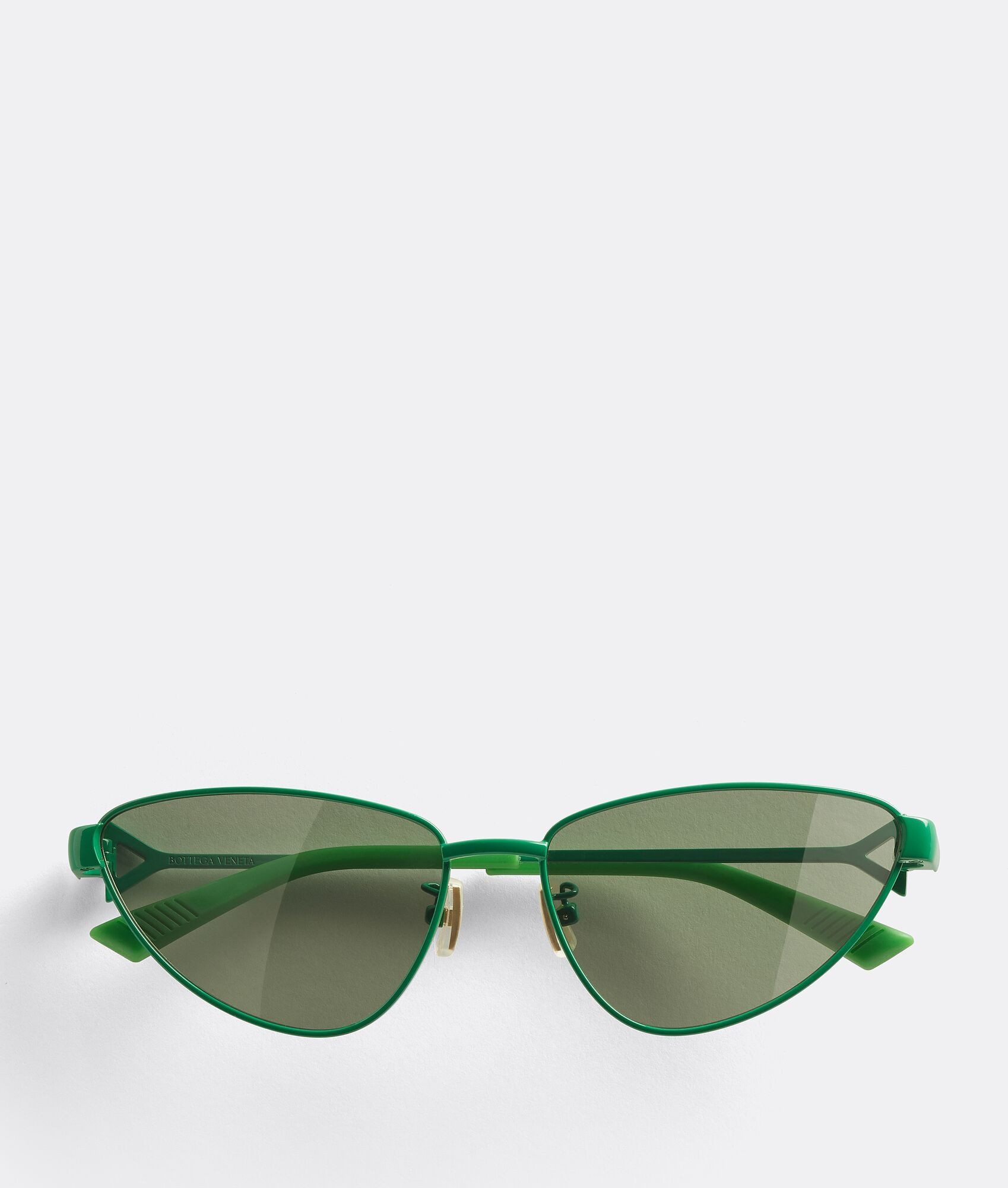Bottega Veneta o1loc1c1224 Size: OS / 719771 Turn Cat-Eye Sunglasses Green Size ONE SIZE - 1 Thumbnail