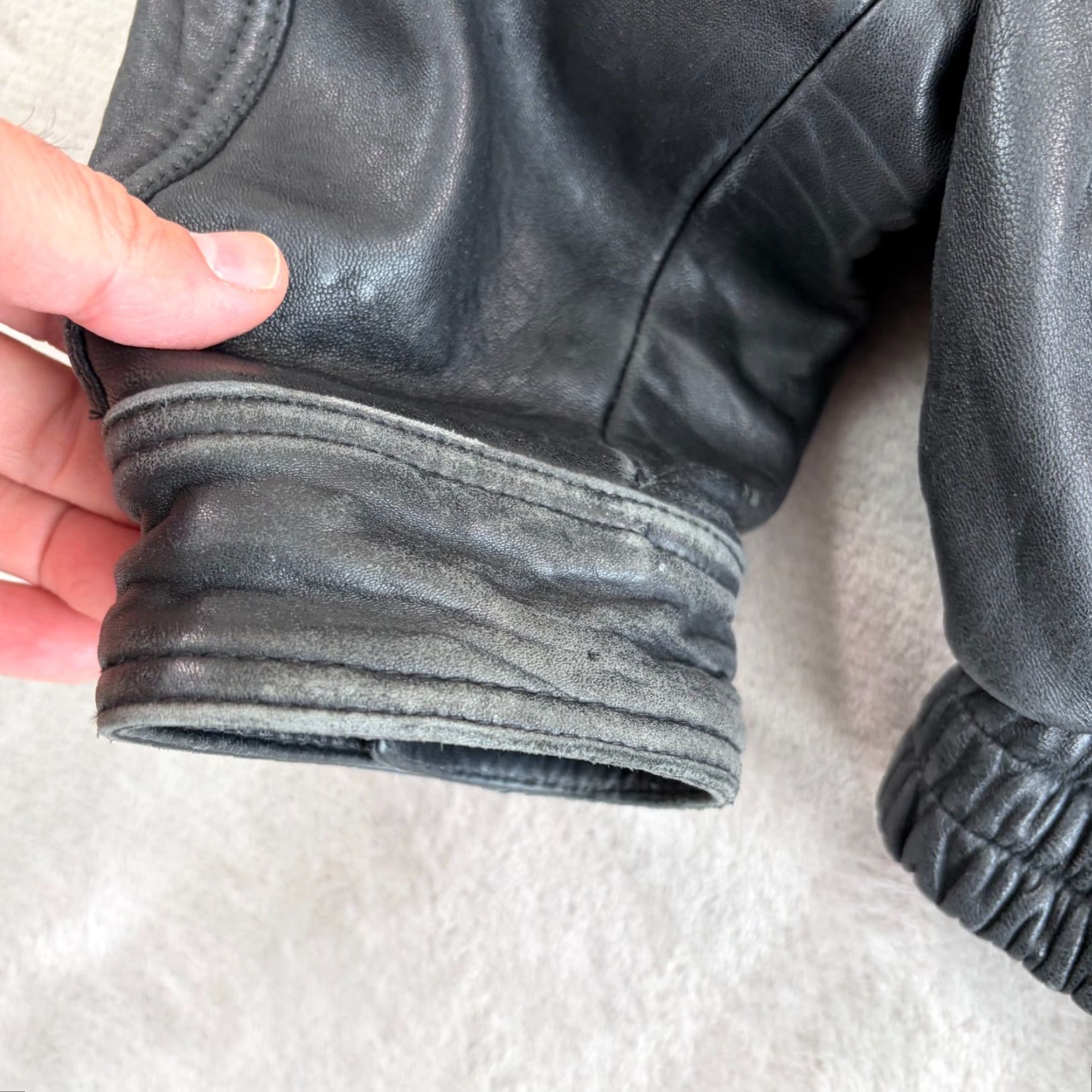 Vintage VINTAGE Wilsons Thinsulate Moto Punk Jacket Leather Black Large Men 80s 90s Biker Punk Grunge Gothic Bohemian Style Belted Zipper Buckle Snap Denim? Size US L / EU 52-54 / 3 - 5 Thumbnail