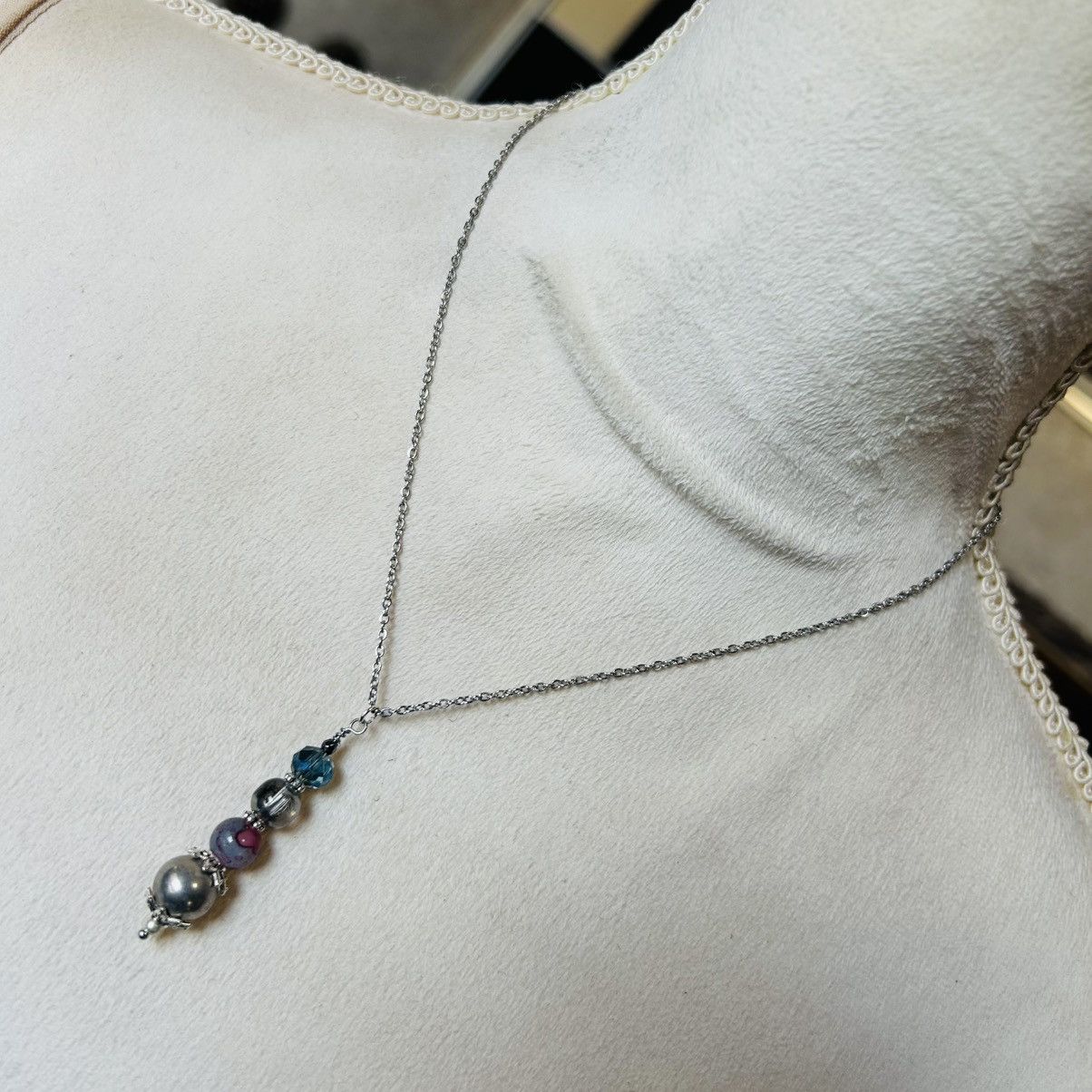 Handmade Handcrafted faceted crystal vintage bead hematite necklace Size ONE SIZE - 2 Thumbnail