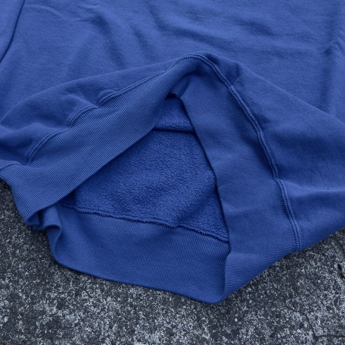 Vintage Vintage 80s Blue Raglan Crewneck Size US M / EU 48-50 / 2 - 3 Thumbnail