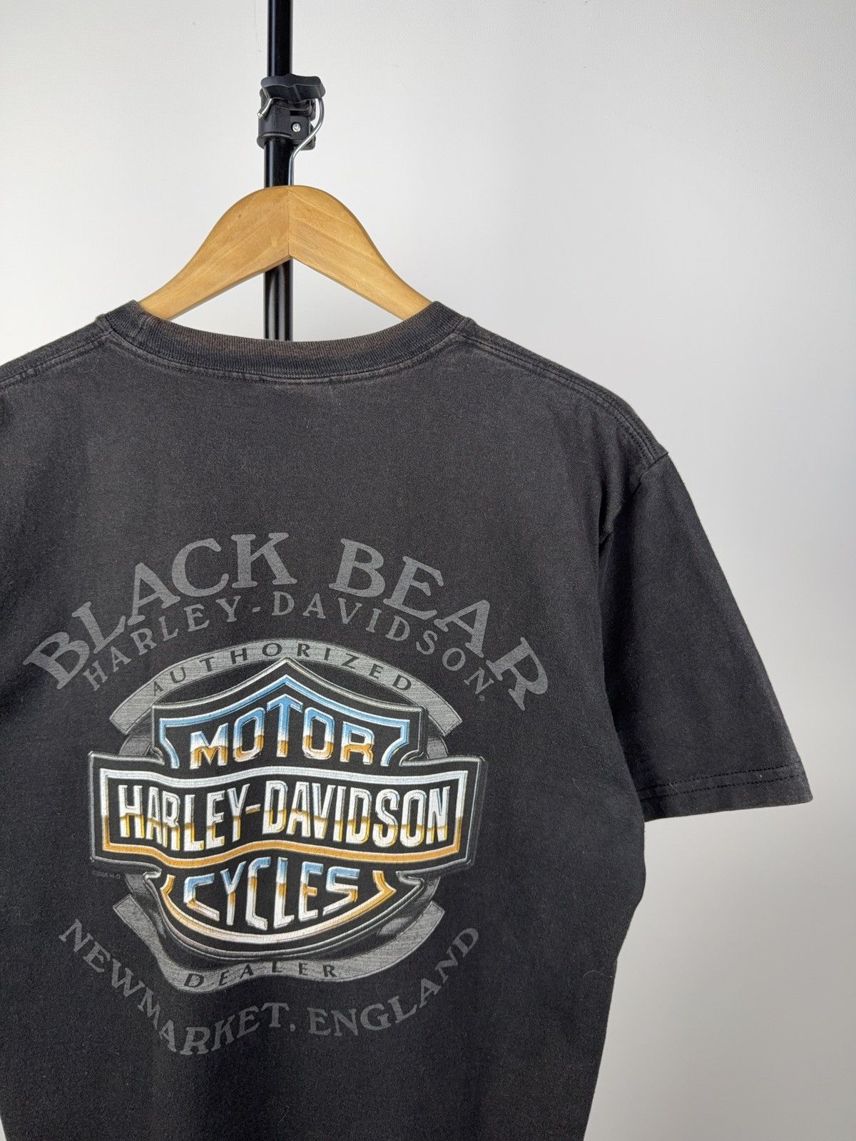 Harley Davidson × Vintage Harley-Davidson Flame Joker Tee 2006 Black Bear England Size US L / EU 52-54 / 3 - 7 Thumbnail