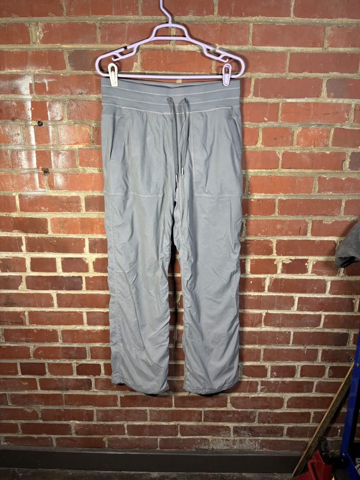 Lululemon Womens Lululemon Dance Studio Pants Gray Jogger Size 8 Size 30" / US 8 / IT 44 - 1 Thumbnail