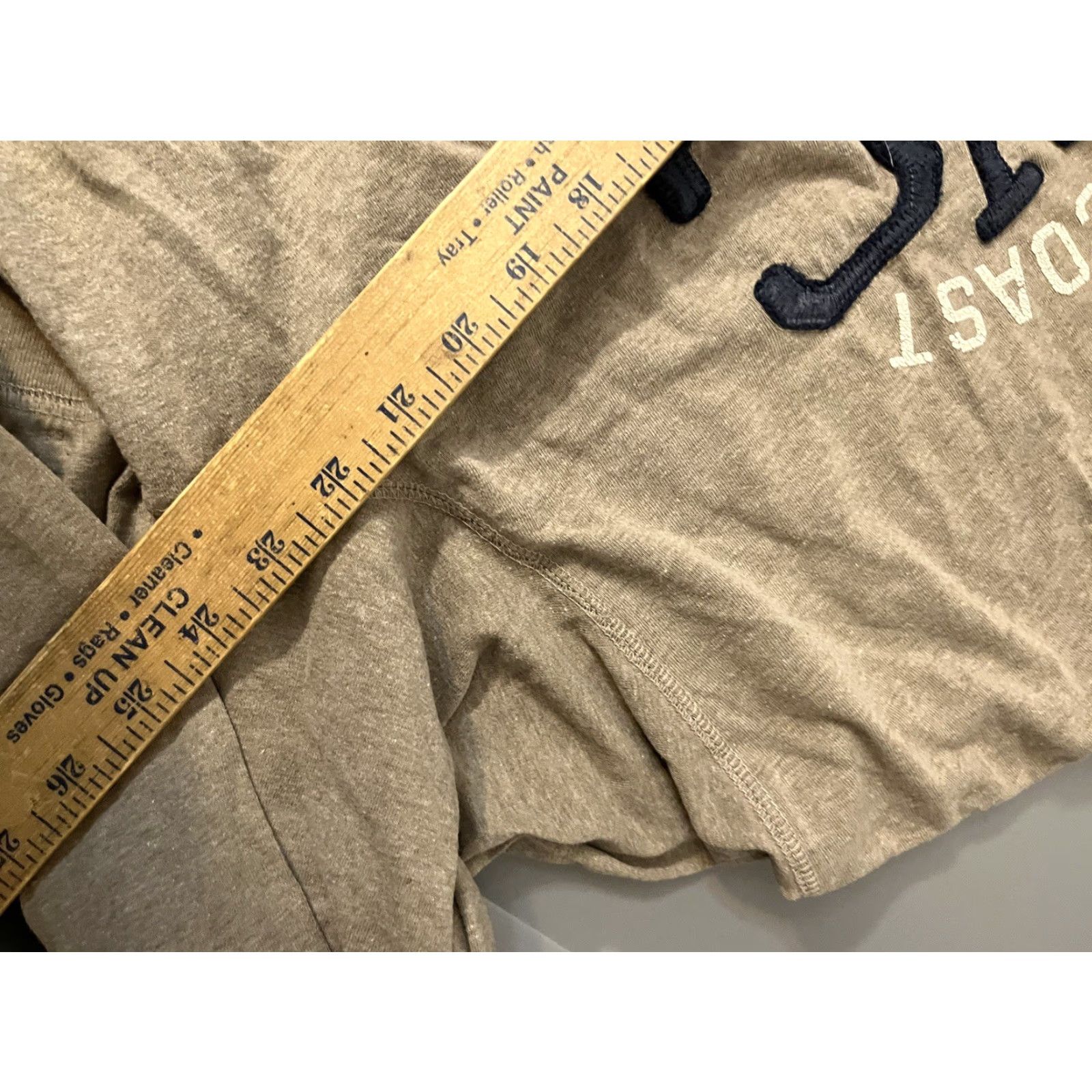 Old Navy Old Navy Graphic Tee Shirt Men XL Beige Brown Long Sleeve Crew Neck Colorful Pattern Knit Cotton T-Shirt All Seasons Size US XL / EU 56 / 4 - 5 Thumbnail