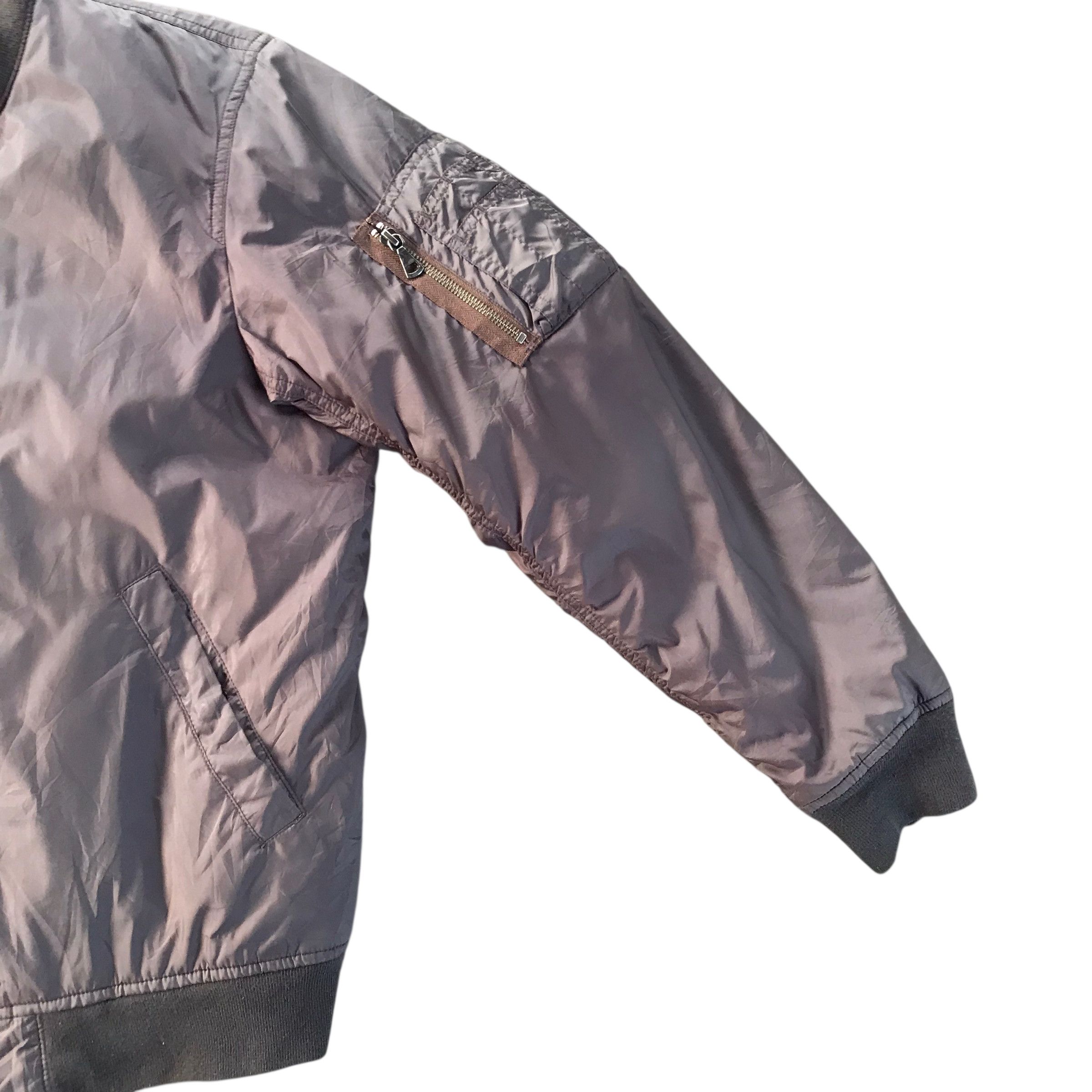 Uniqlo Uniqlo Bomber Jacket Ma1 style Size US M / EU 48-50 / 2 - 3 Thumbnail