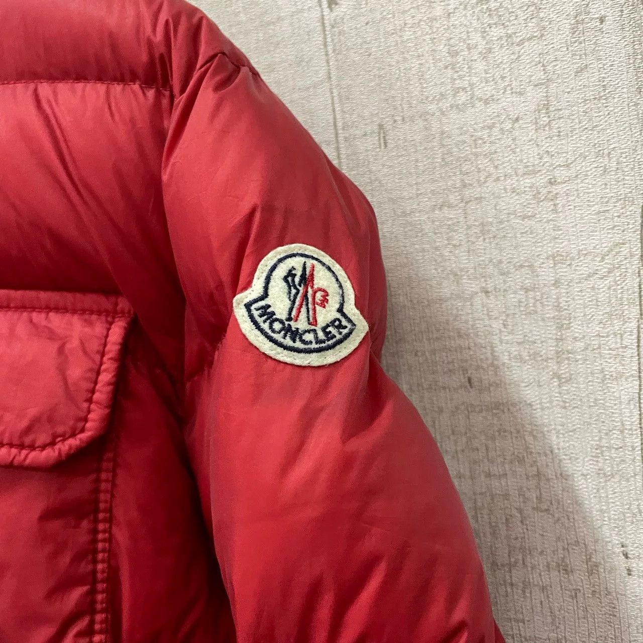 Moncler MONCLER Red Down Jacket Size US S / EU 44-46 / 1 - 3 Thumbnail