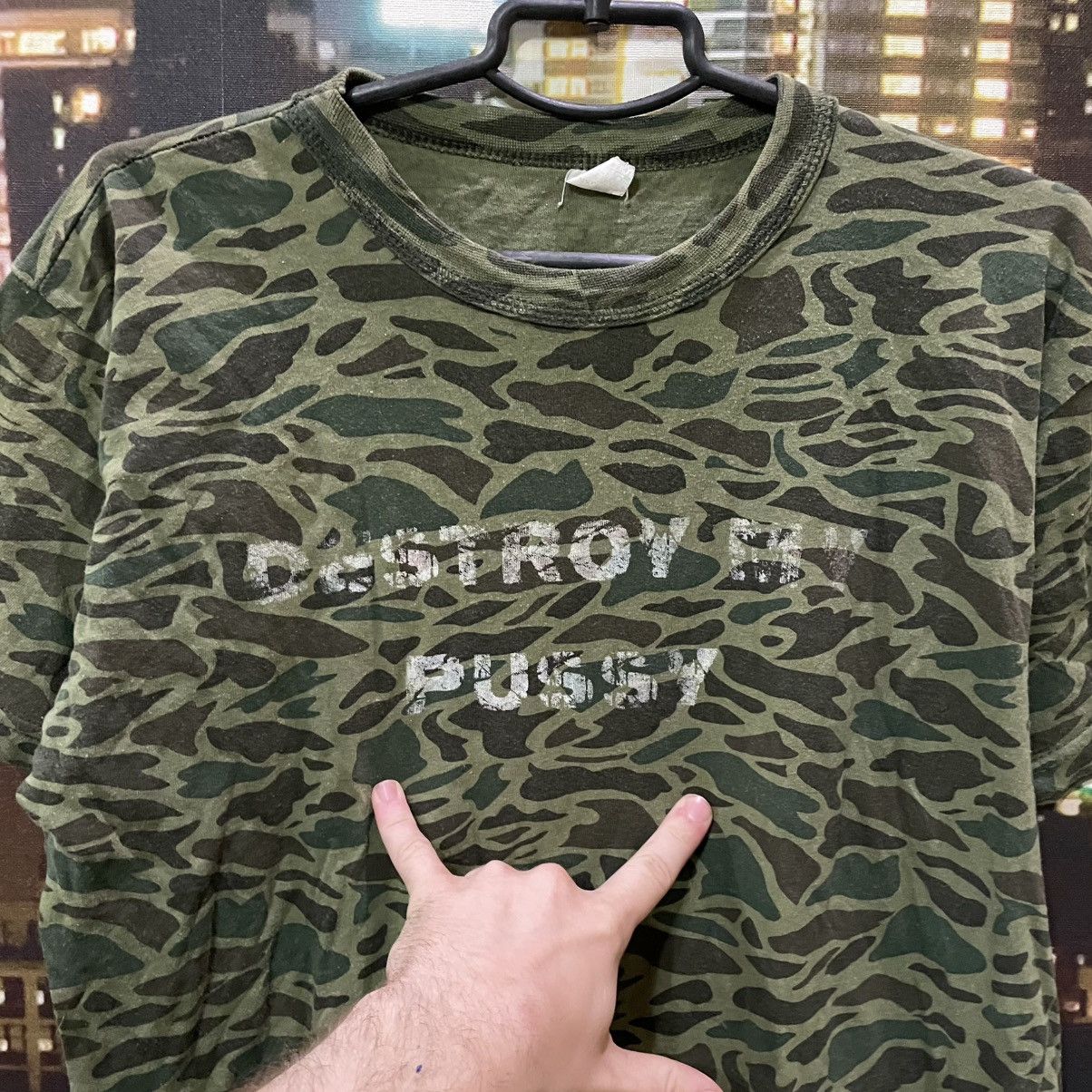 4GSELLER VINTAGE 90S DESTROY MY PUSSY FUNNY BAND ROCK PORN STAR TEE Size US M / EU 48-50 / 2 - 3 Thumbnail