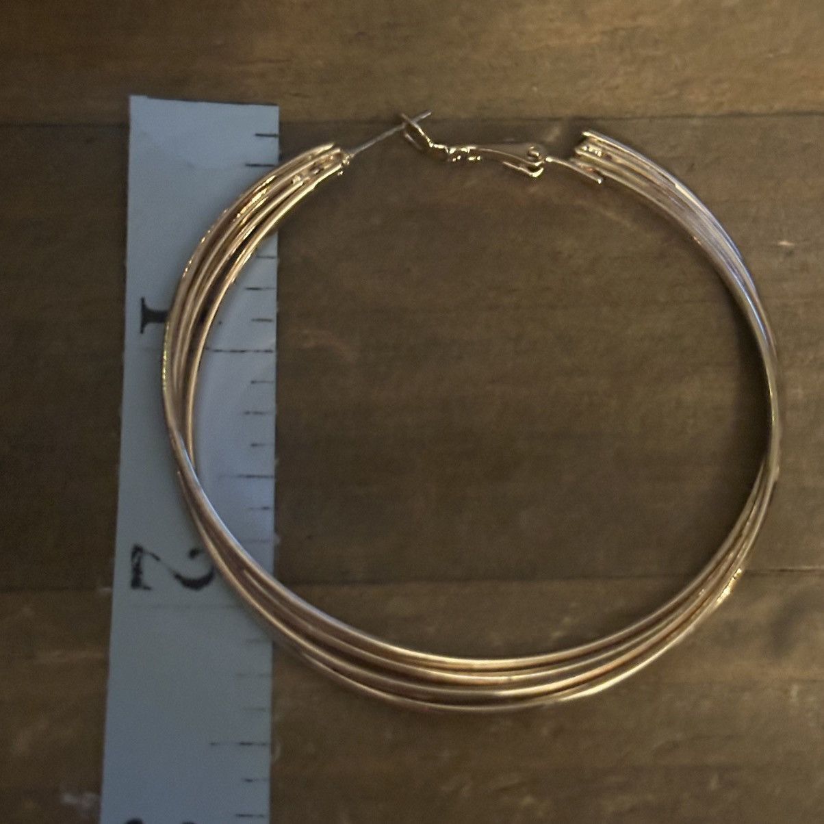 Other Large gold tone layered hoop earrings Size ONE SIZE - 6 Thumbnail