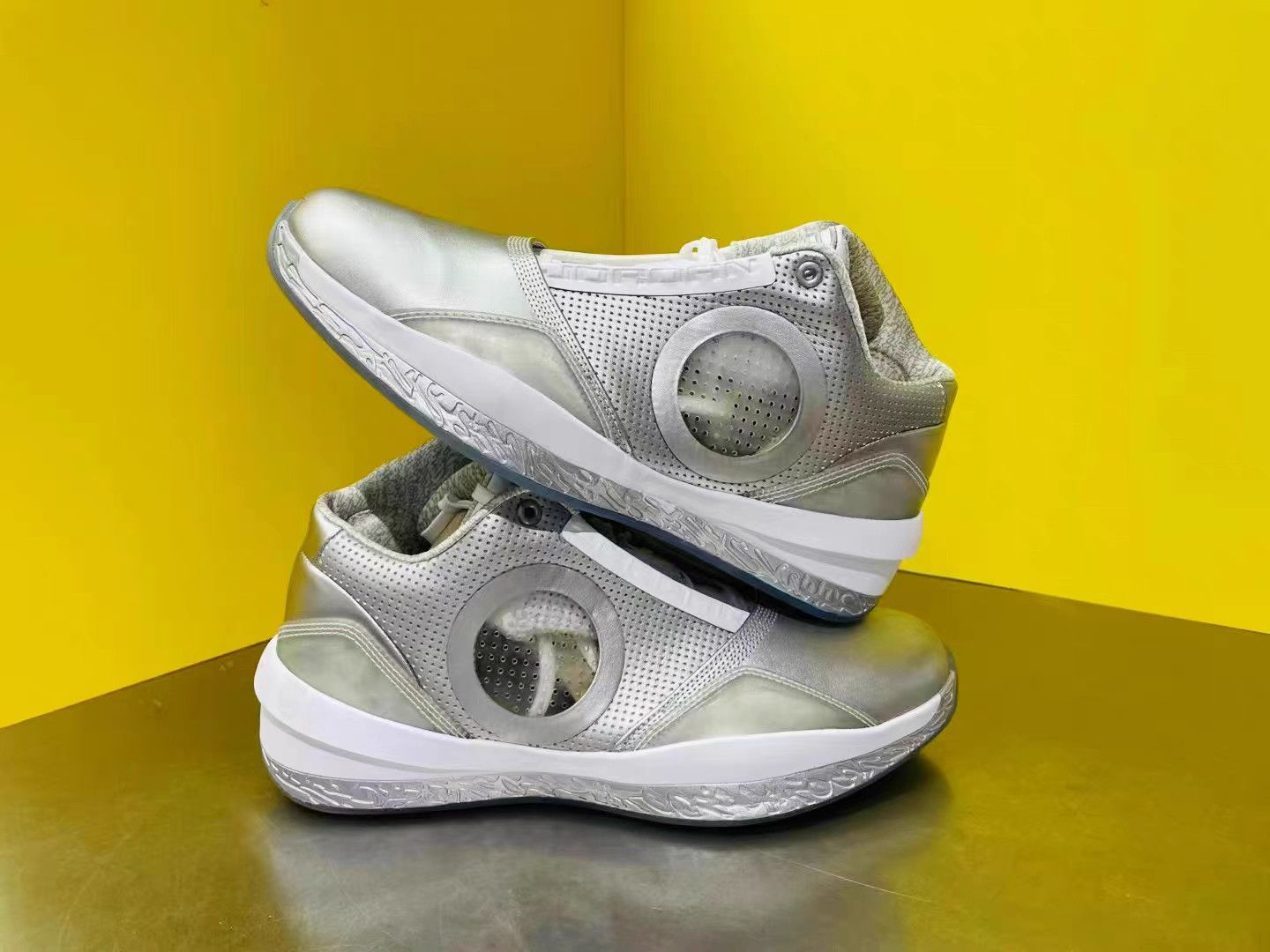 Jordan Brand Air Jordan 2010 All-Star Dwyane Wade PE K15 Size US 11 / EU 44 - 4 Thumbnail