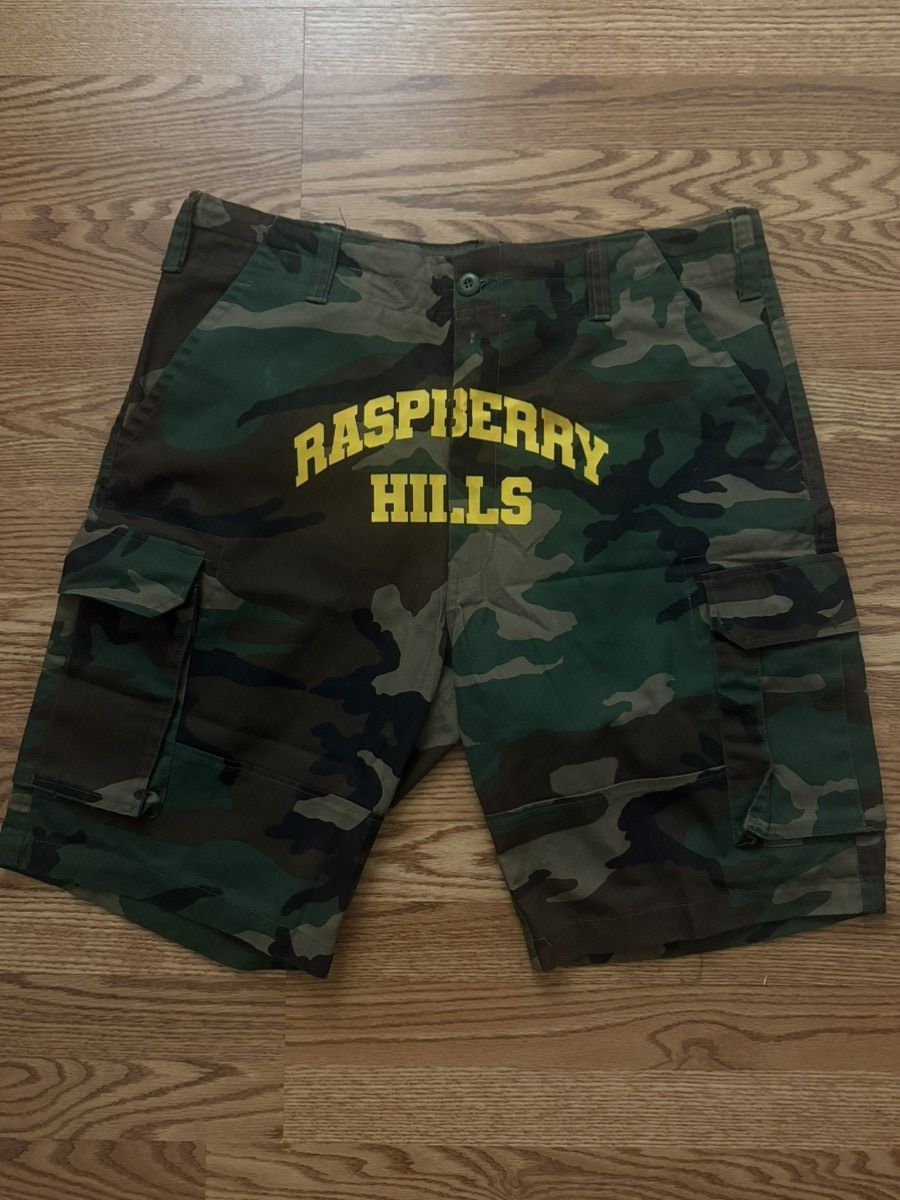 The GV Gallery GV Gallery Camo Shorts Size US 34 / EU 50 - 1 Thumbnail