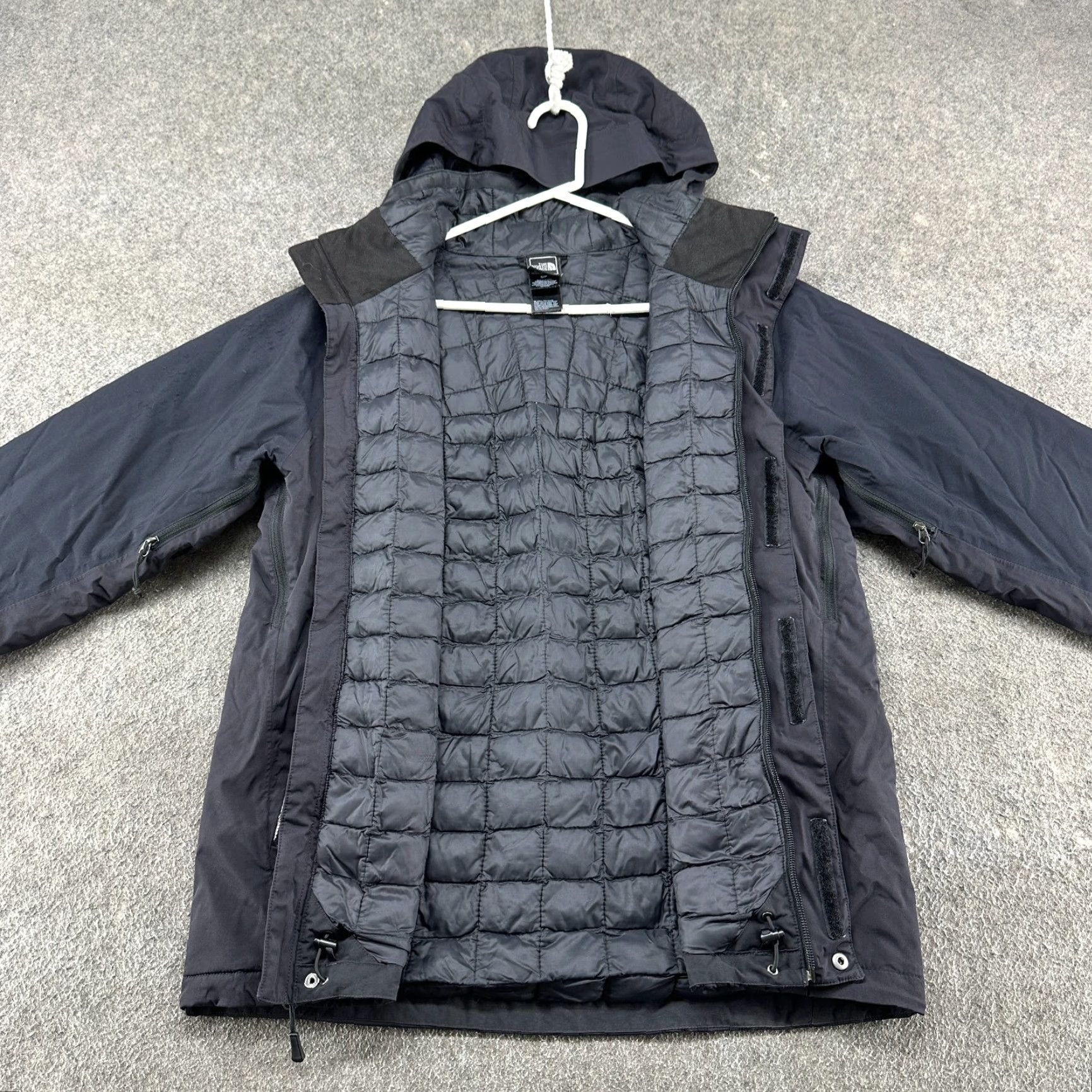 The North Face The North Face Jacket Mens Small Black Hooded Quilted Parka Hyvent Rain Thermoball Size US S / EU 44-46 / 1 - 6 Thumbnail