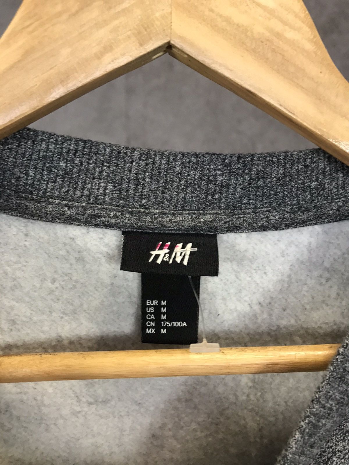 The Weeknd XO x The Weeknd x H&M oversized big logo sweatshirt Size US M / EU 48-50 / 2 - 5 Thumbnail