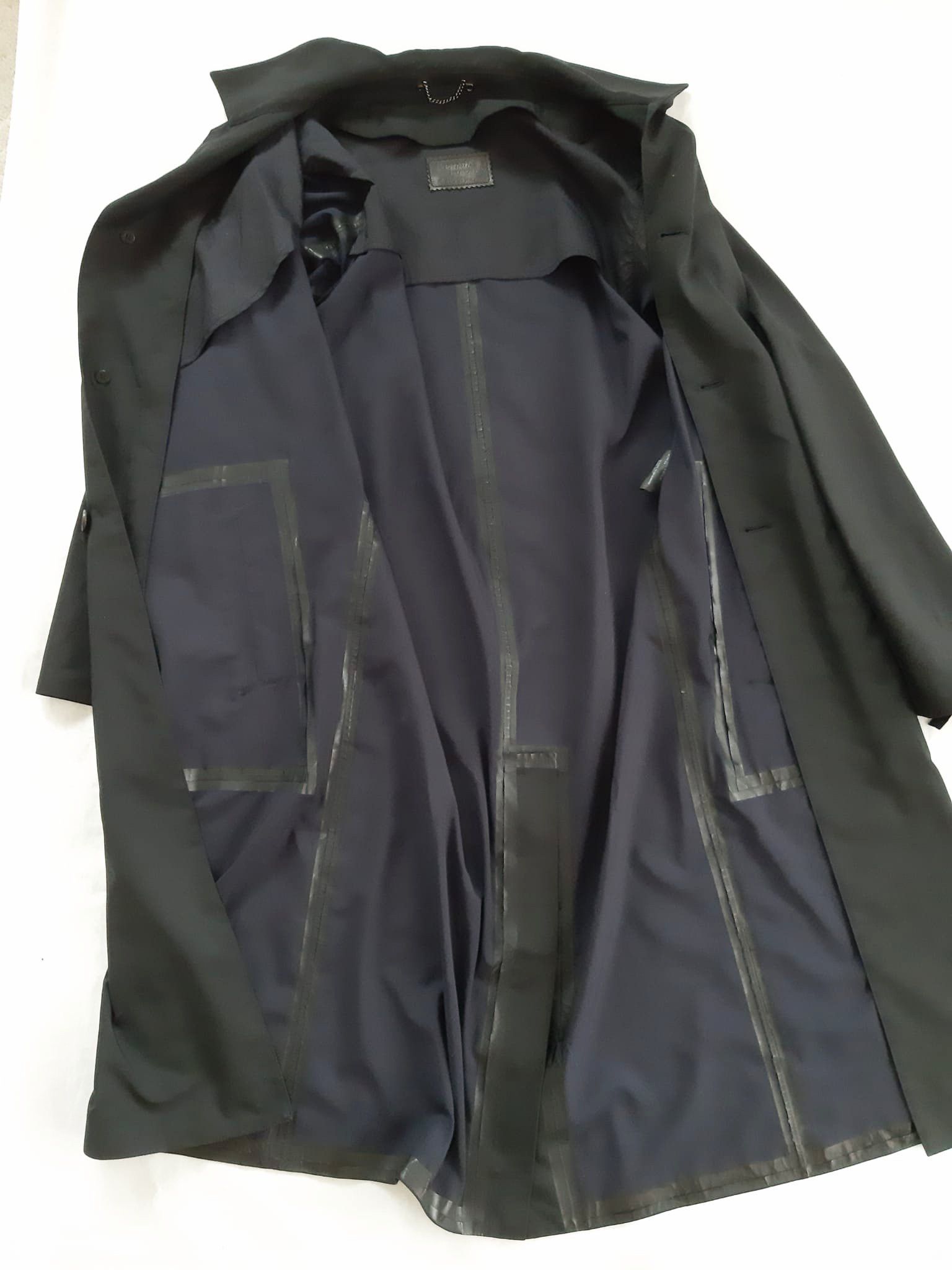 Prada Prada 2006 Raincoat with detachable cashmere linner Size US S / EU 44-46 / 1 - 4 Thumbnail