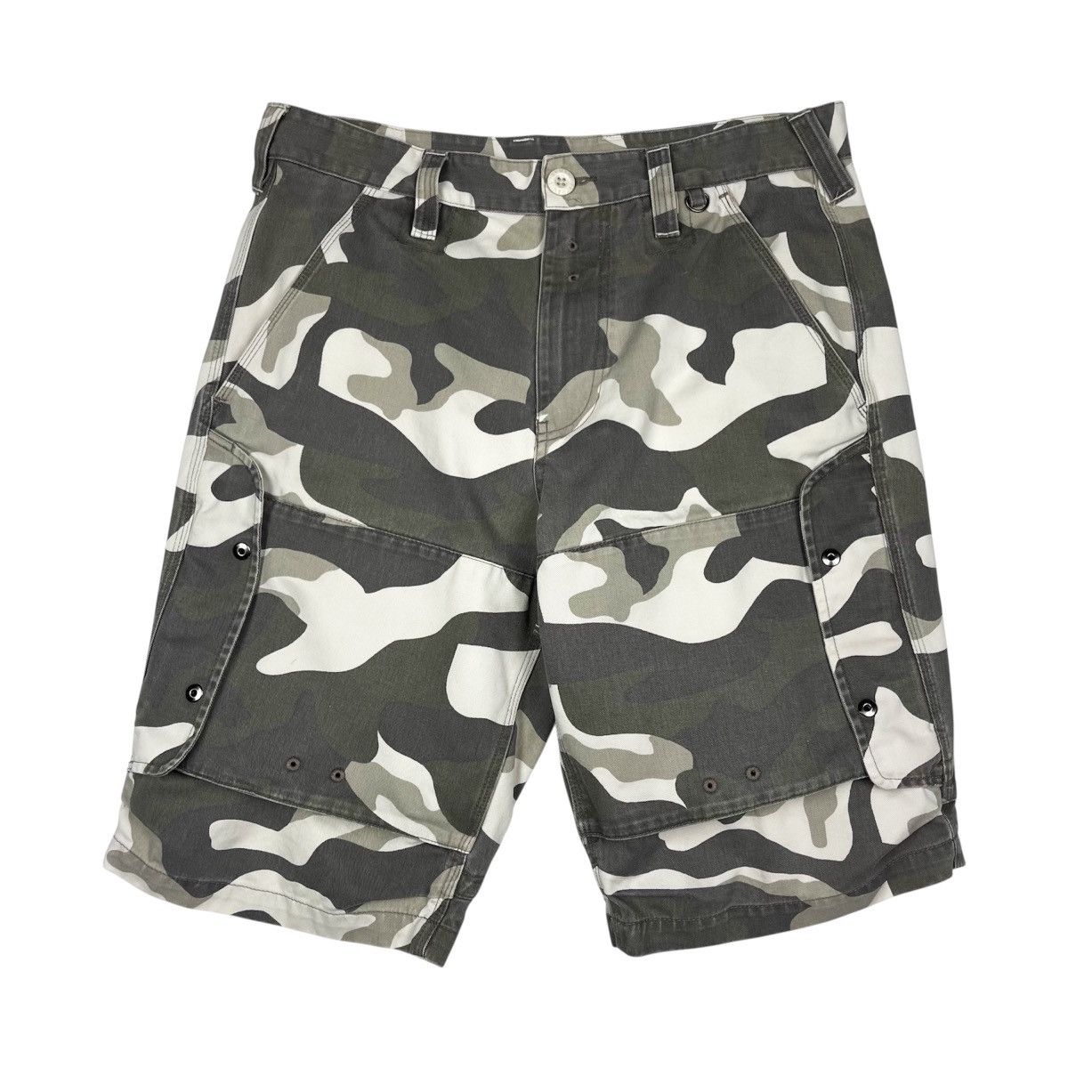 Armani Exchange Armani Exchange Camo Military Cargo Shorts Size US 32 / EU 48 - 3 Thumbnail