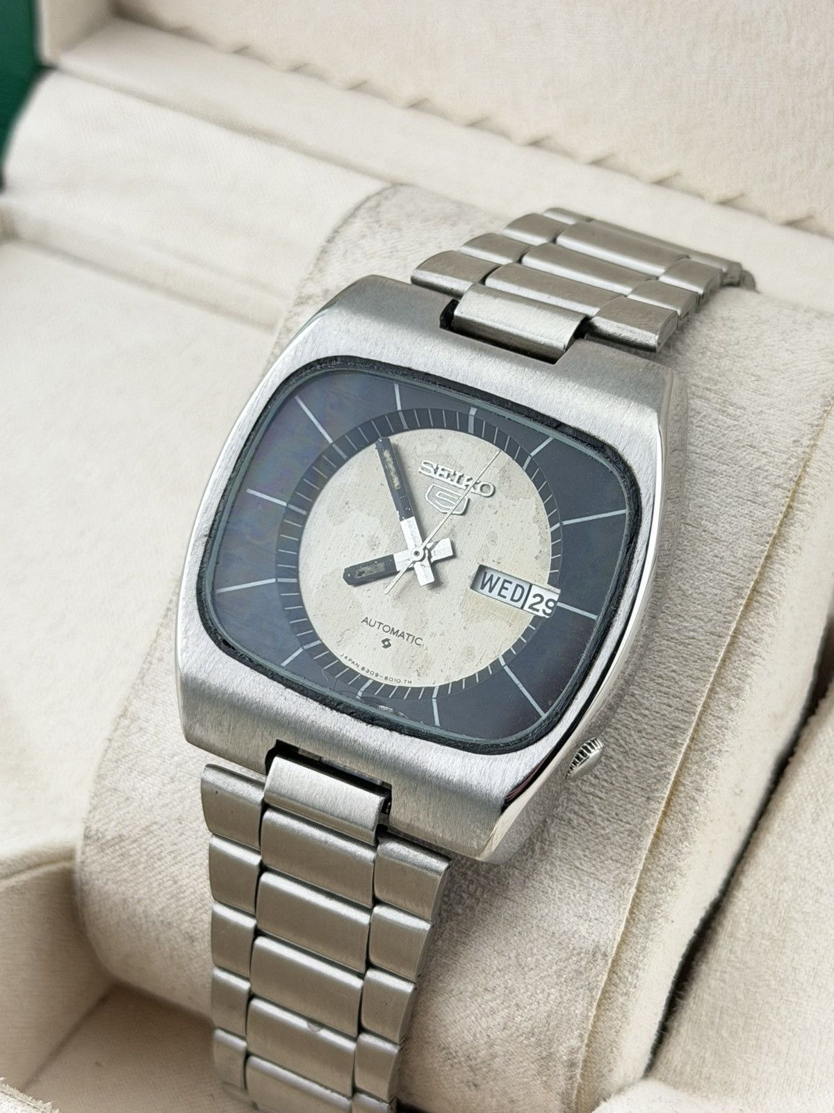 Seiko Seiko 5 automatic watch gray dial vintage mens watch Size 36 - 4 Thumbnail