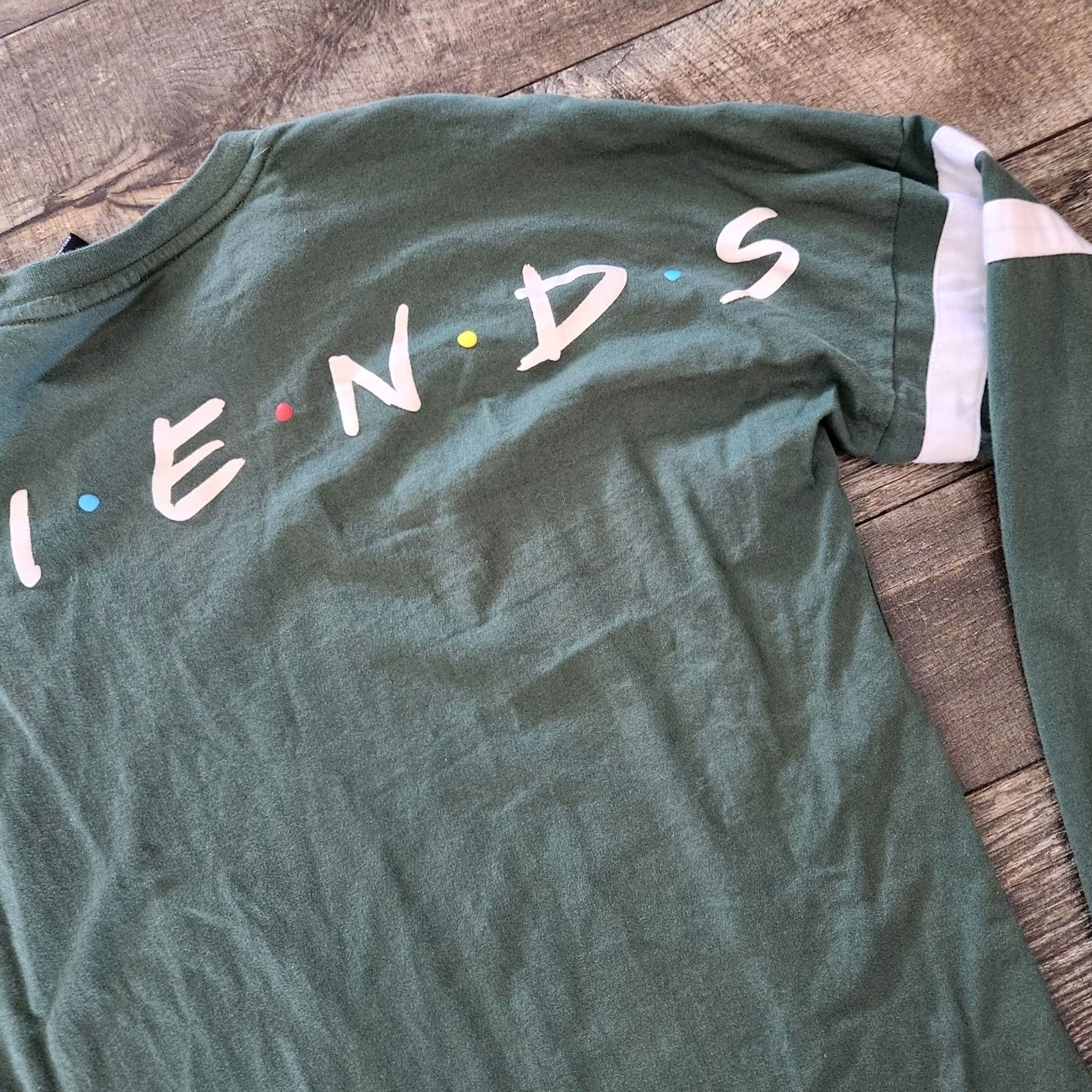 Vintage Friends Central Perk Long Sleeve T-Shirt Tee Size S Green Official Boxlunch Unisex Adults Crew Neck Logo Pattern Solid 2020s Vintage: No Size US S / EU 44-46 / 1 - 4 Thumbnail