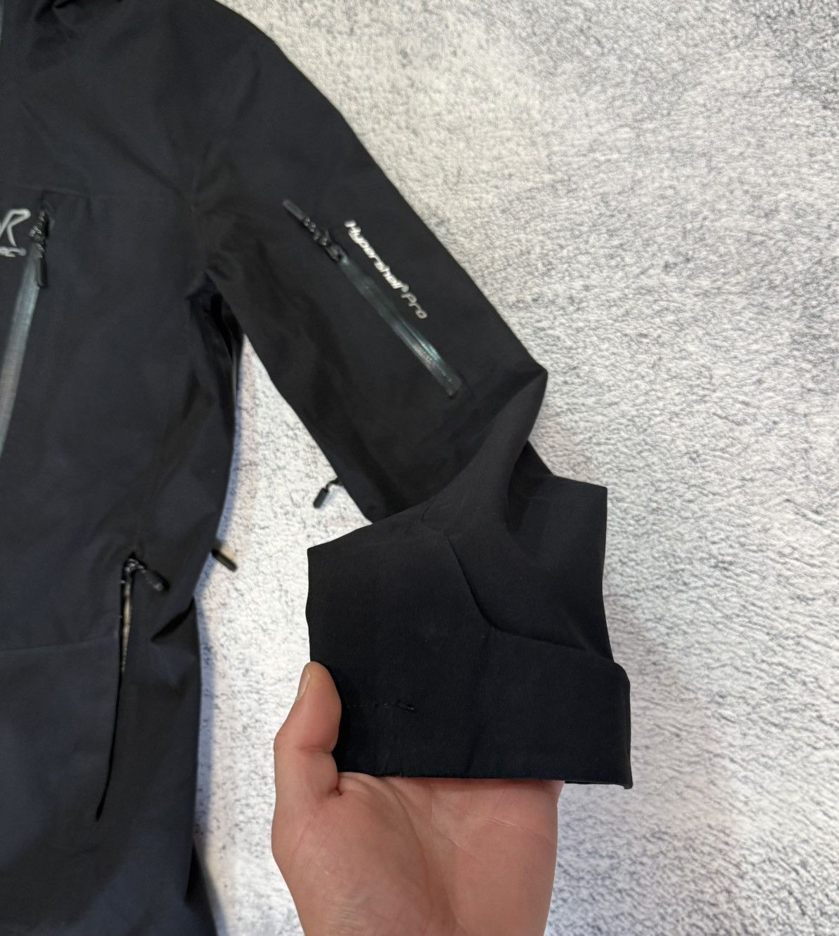 Fjallraven RevolutionRace RVRC Whisper Jacket XS Waterproof Hypershell Size XS / US 0-2 / IT 36-38 - 21 Thumbnail