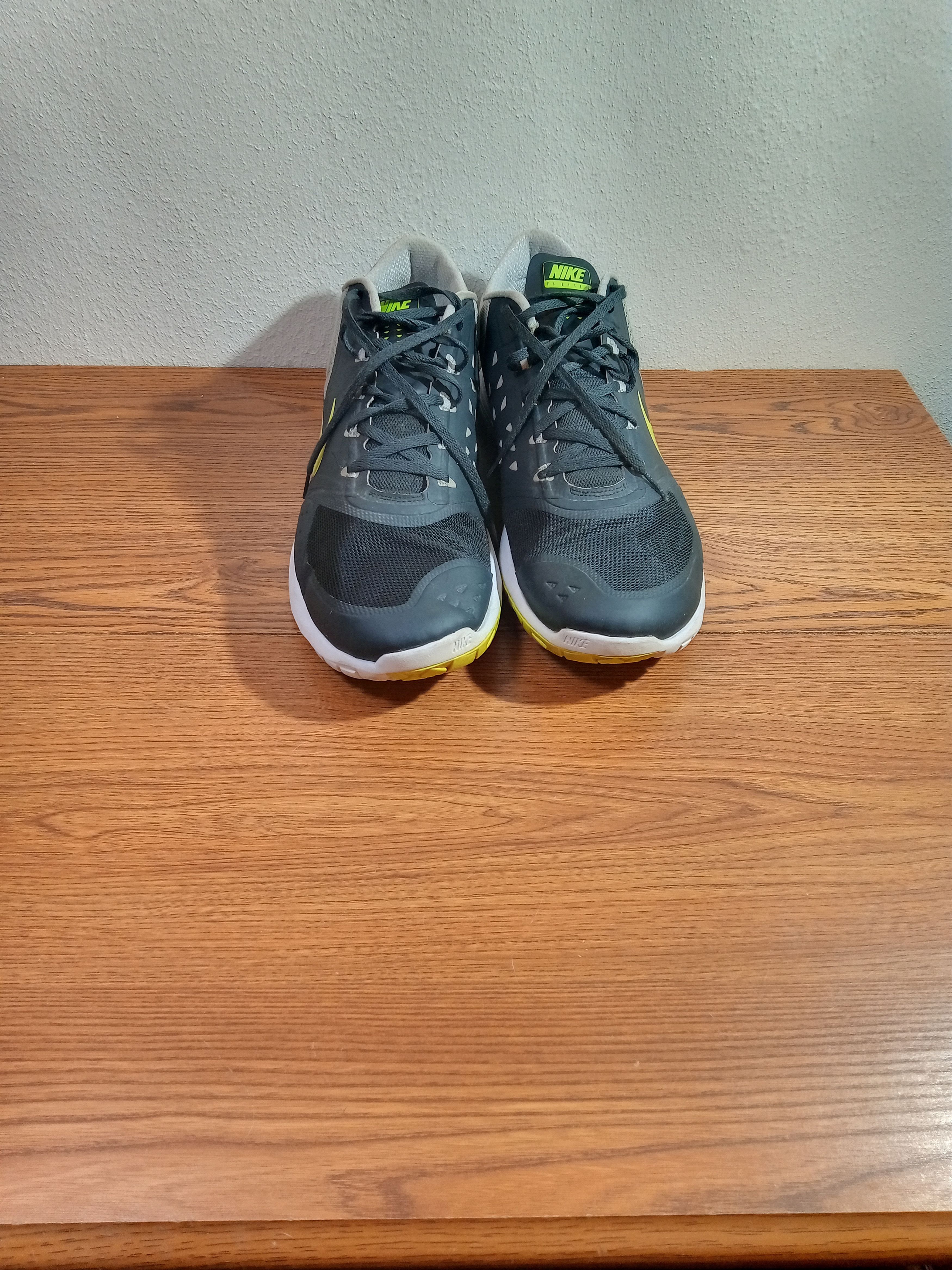 Nike Men's Nike Metcon 1 Flywire Running Sneakers Size US 15 / EU 48 - 2 Thumbnail
