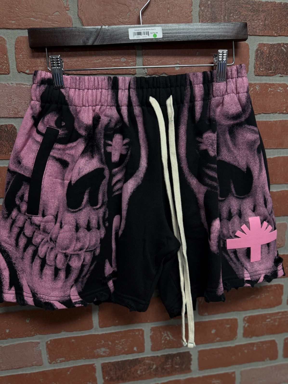 Vertabrae Vertabrae Skull Shorts Pink Size Small New Size US 28 / EU 44 - 4 Thumbnail