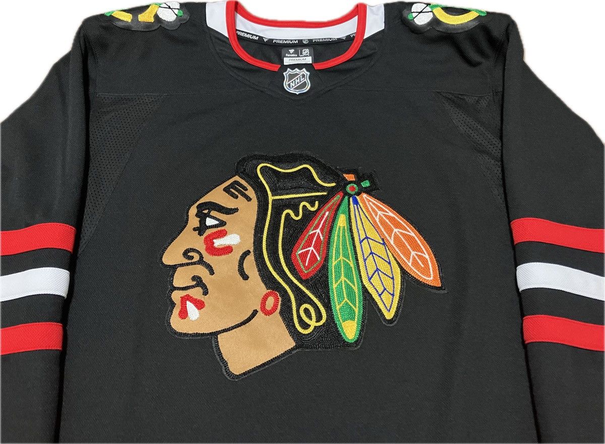 NHL Chicago Blackhawks Alt Fanatics NHL Hockey Jersey Size 52 Size US L / EU 52-54 / 3 - 2 Thumbnail