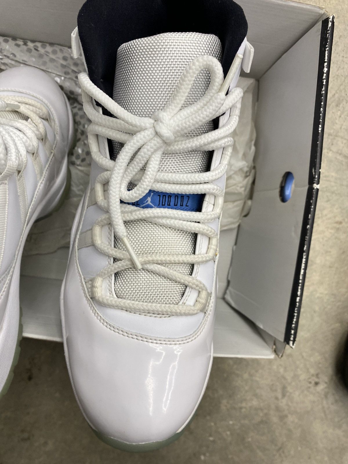 Jordan Brand Jordan 11 High Legend Blue Size US 11 / EU 44 - 9 Thumbnail