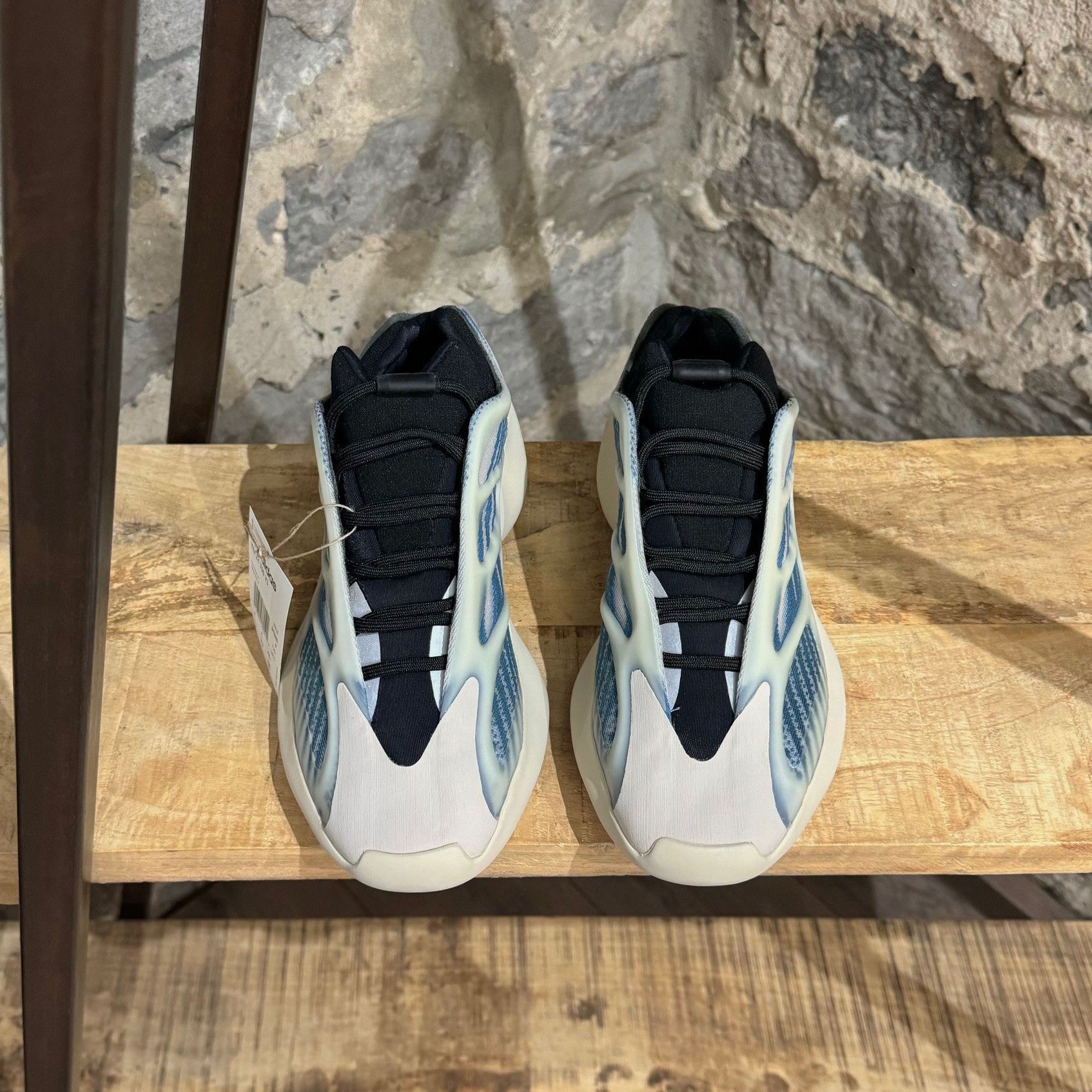 Adidas × Kanye West Adidas Yeezy 700 V3 Kyanit Sneakers Size US 9.5 / EU 42-43 - 3 Thumbnail