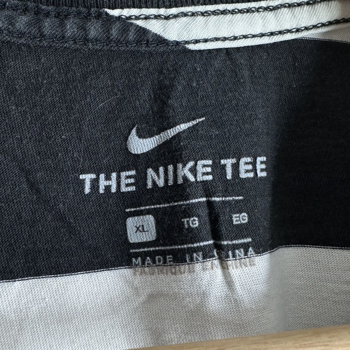 Nike Nike Big Logo Rare T shirt Size US XL / EU 56 / 4 - 7 Thumbnail