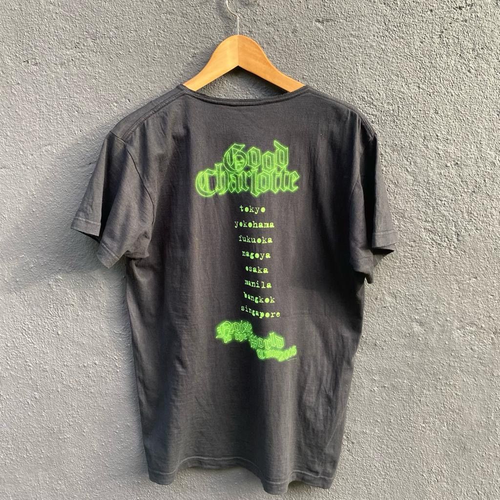 Band Tees Thrashed faded y2k good charlotte band tee Size US M / EU 48-50 / 2 - 3 Thumbnail