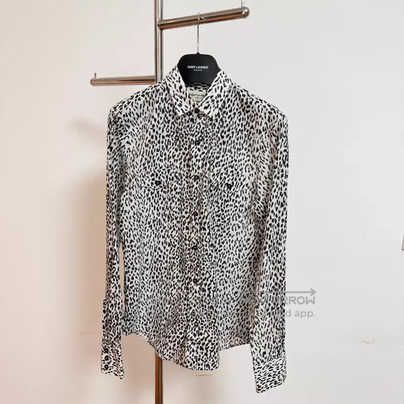 Saint Laurent Paris Saint Laurent Paris Original Snowflake Leopard Print Shirt Size XS / US 0-2 / IT 36-38 - 1 Thumbnail