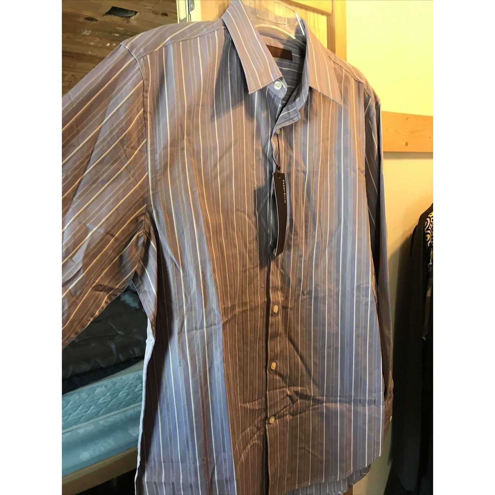 Perry Ellis Perry Ellis Men’s M Purple Striped Button Down Cotton Shirt Size US M / EU 48-50 / 2 - 4 Thumbnail