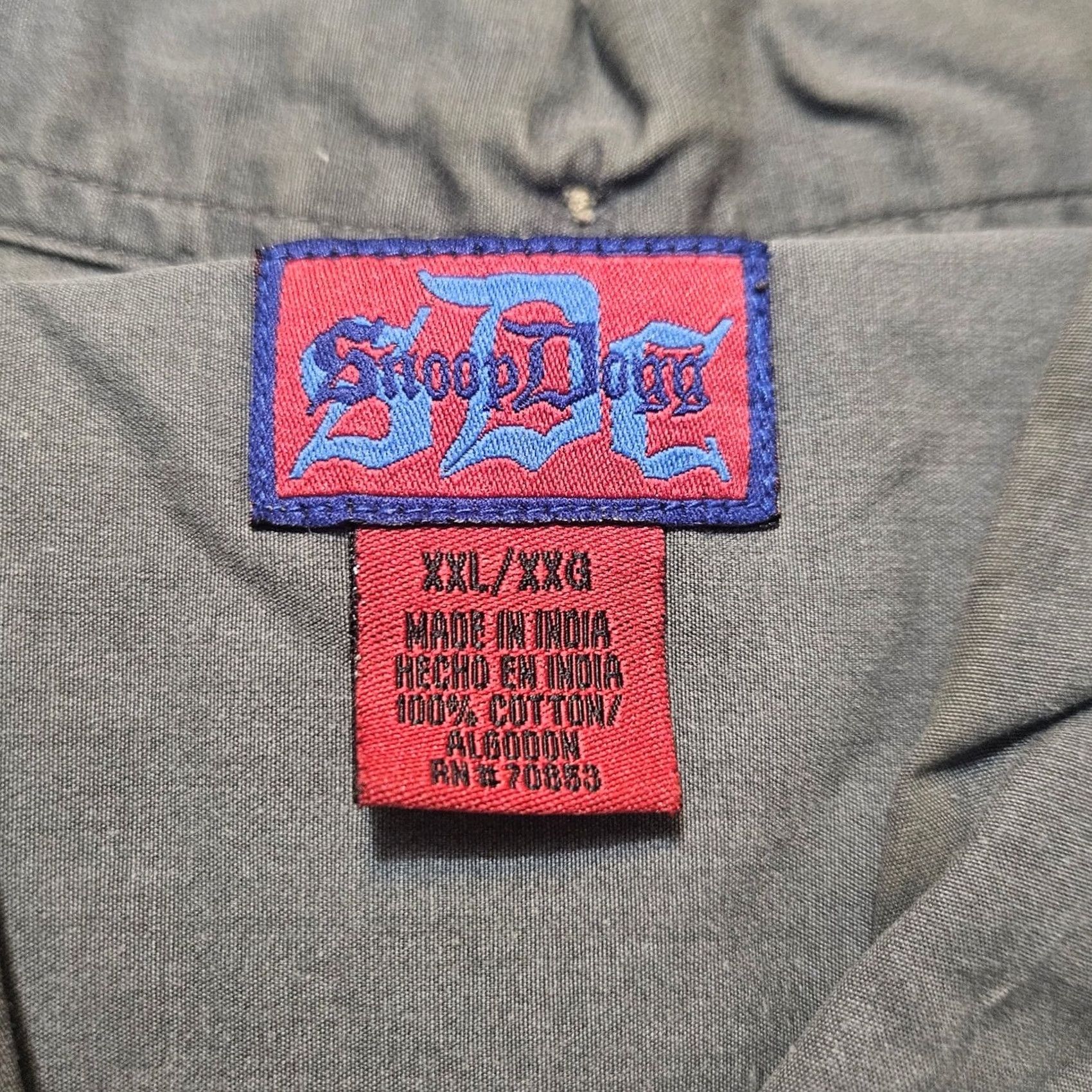 Vintage Vintage Snoop Dogg Clothing SDC Company Button Down S/S Shirt Gray XXL Mens Size US XXL / EU 58 / 5 - 3 Thumbnail