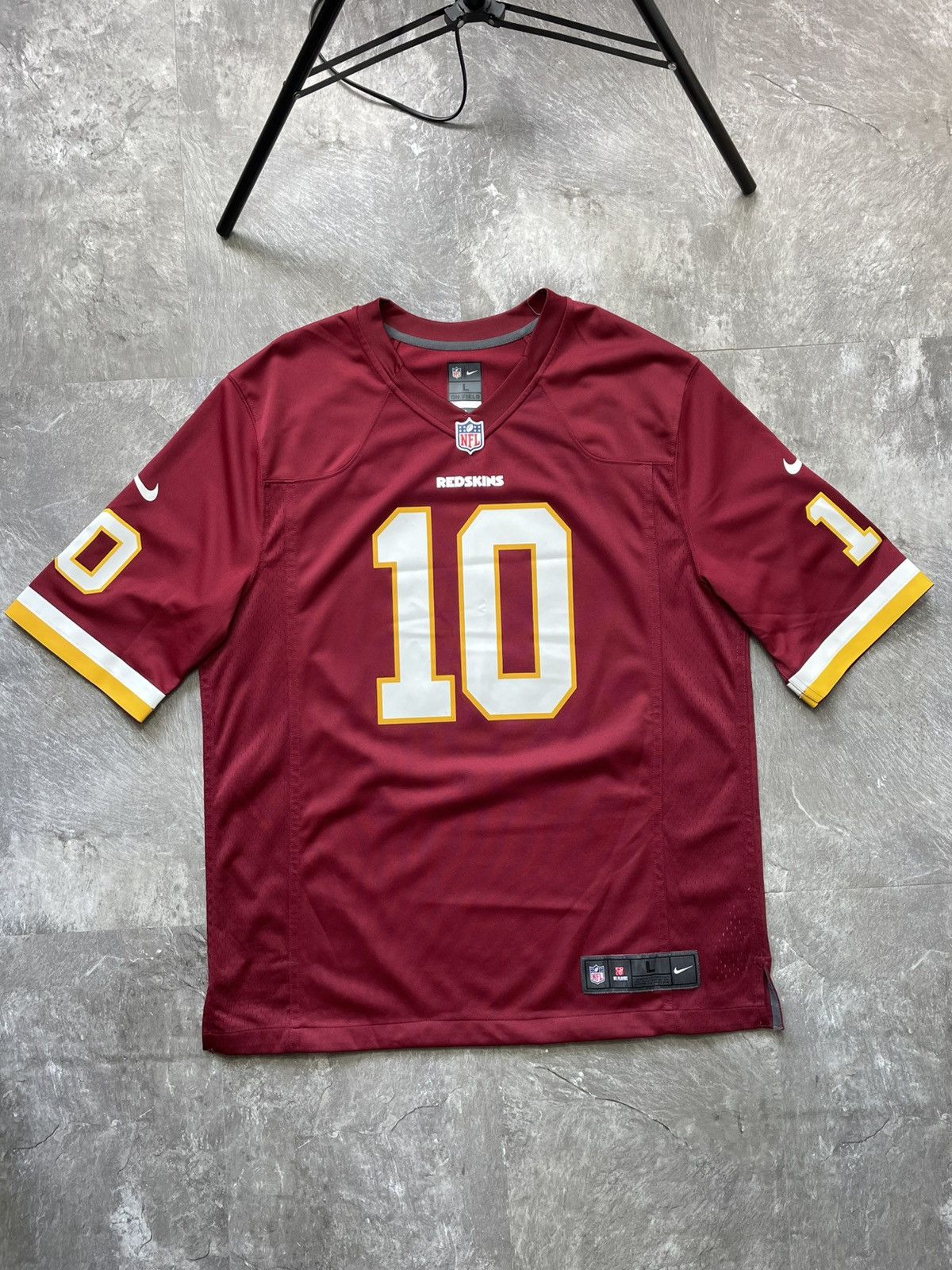 Nike Nike NFL Washington Redskins #10 Robert Griffin III Jersey Size US L / EU 52-54 / 3 - 1 Thumbnail