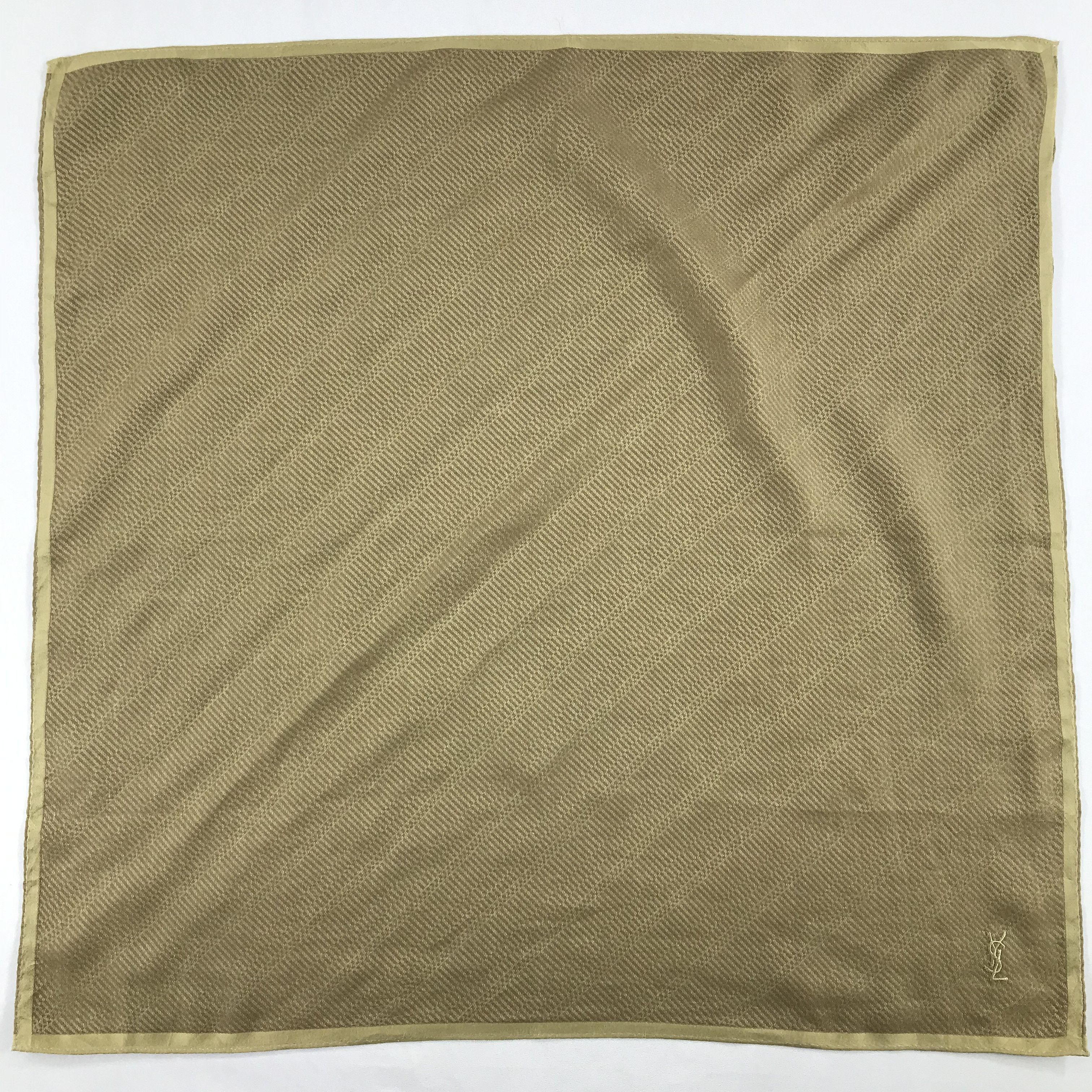 Vintage Yves Saint Laurent Bandana /Handkerchief/Neckerchief -S2143 Size ONE SIZE - 1 Thumbnail