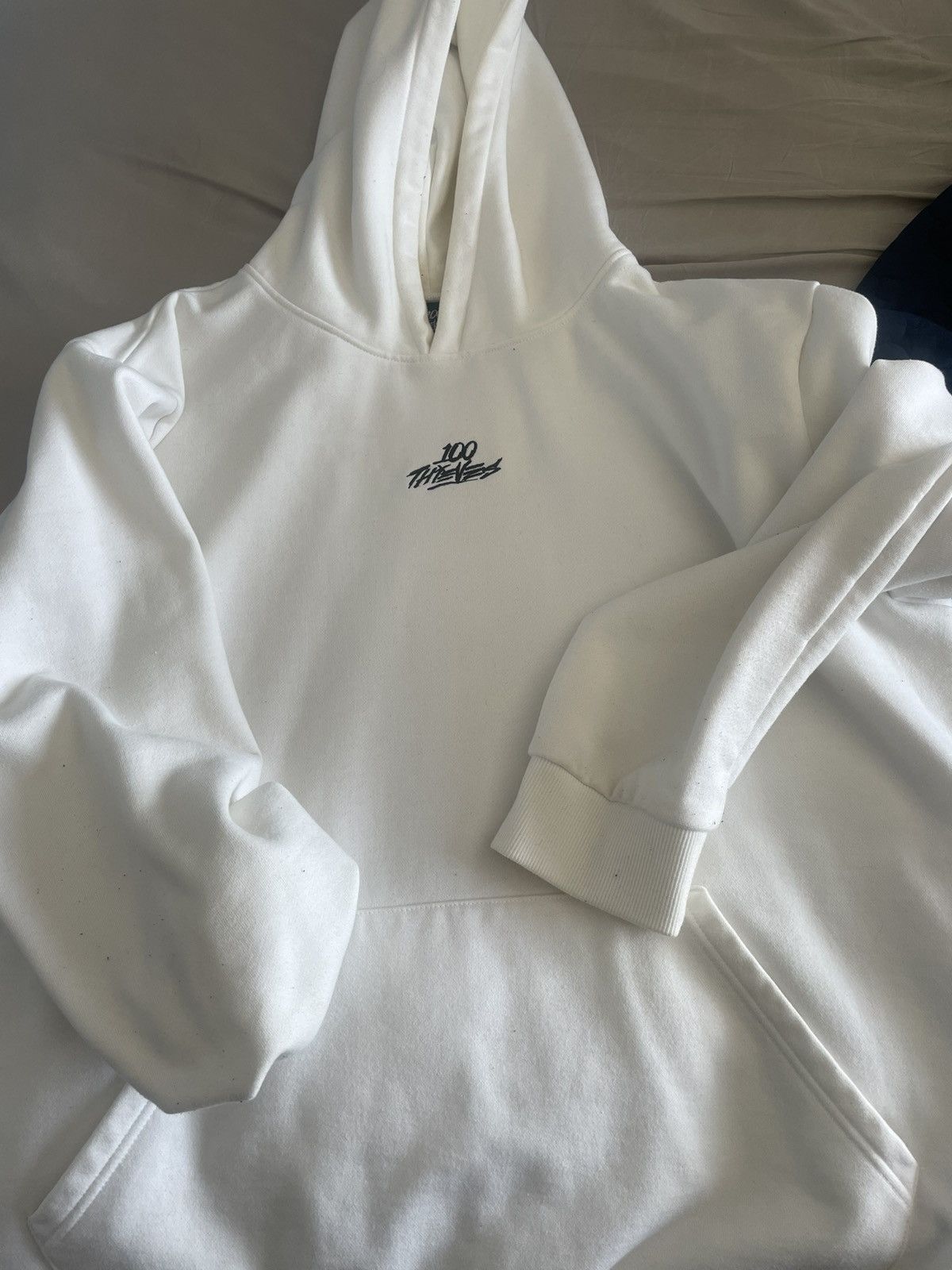 Cream hoodie 100t hotsell