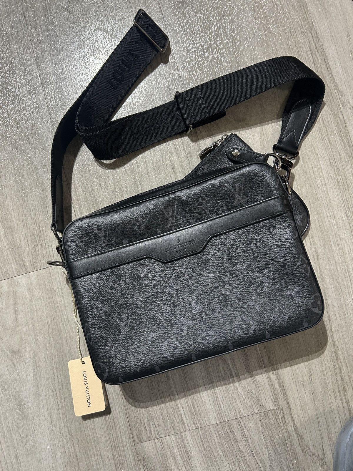Louis Vuitton Louis vuitton trio messenger bag crossbody monogram eclipse Size ONE SIZE - 1 Thumbnail