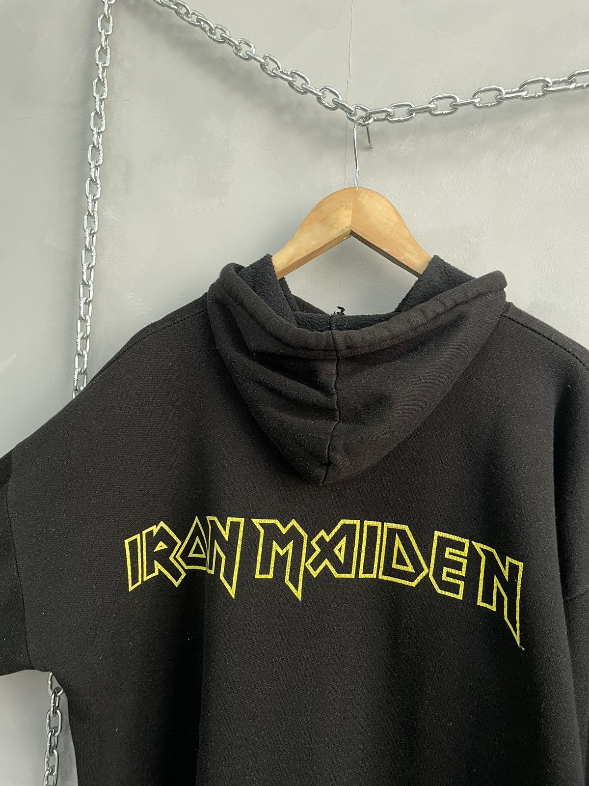 Iron Maiden Archive 90s Iron Maiden tour licensed hoodie Size US XL / EU 56 / 4 - 7 Thumbnail