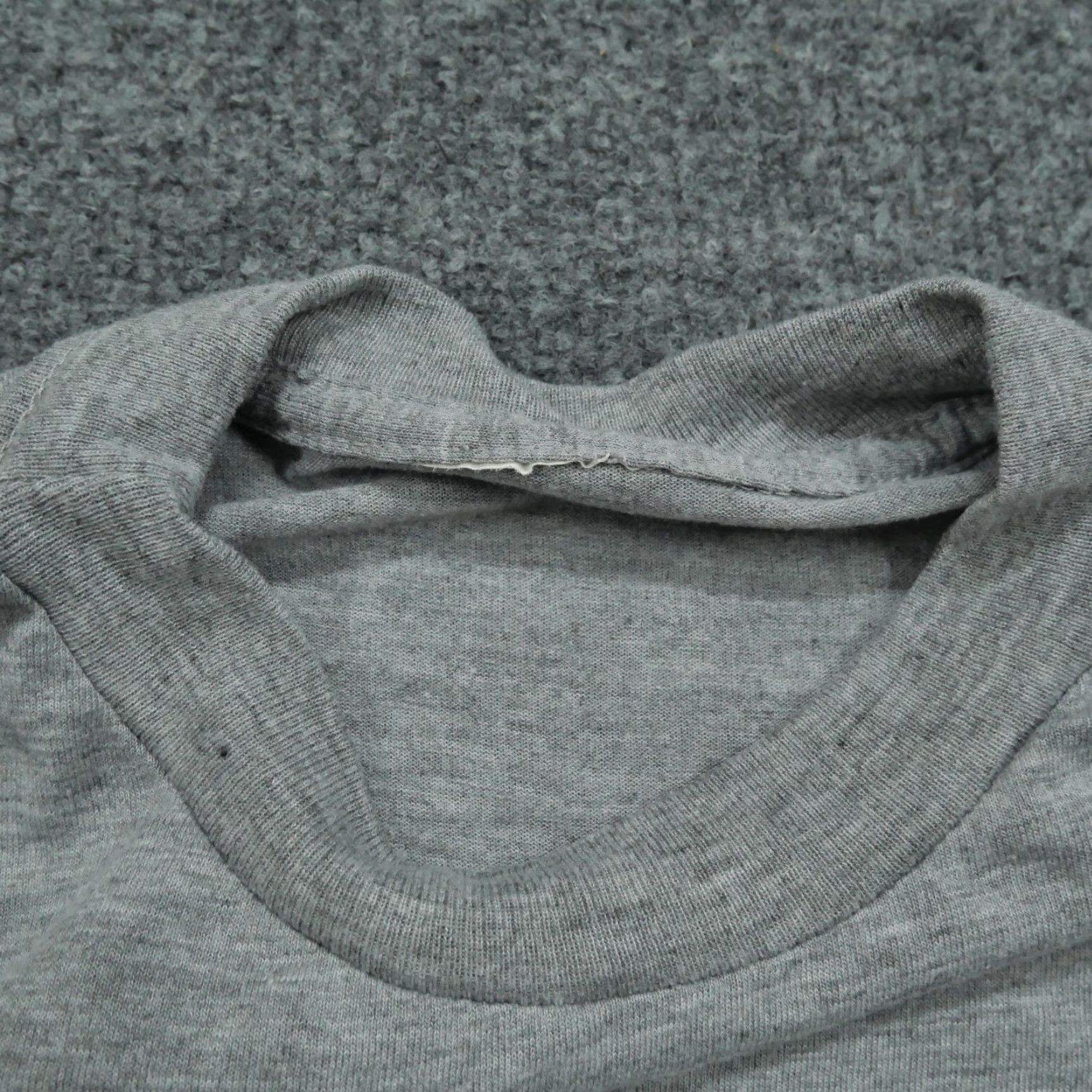 Spell VINTAGE Army T Shirt Adult Small Grey Spell Out Logo United States Mens 90s Y2K Size US S / EU 44-46 / 1 - 4 Thumbnail