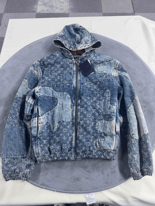 Louis Vuitton Louis Vuitton SS22 All-Over Print Denim Jacket Size US M / EU 48-50 / 2 - 9 Thumbnail