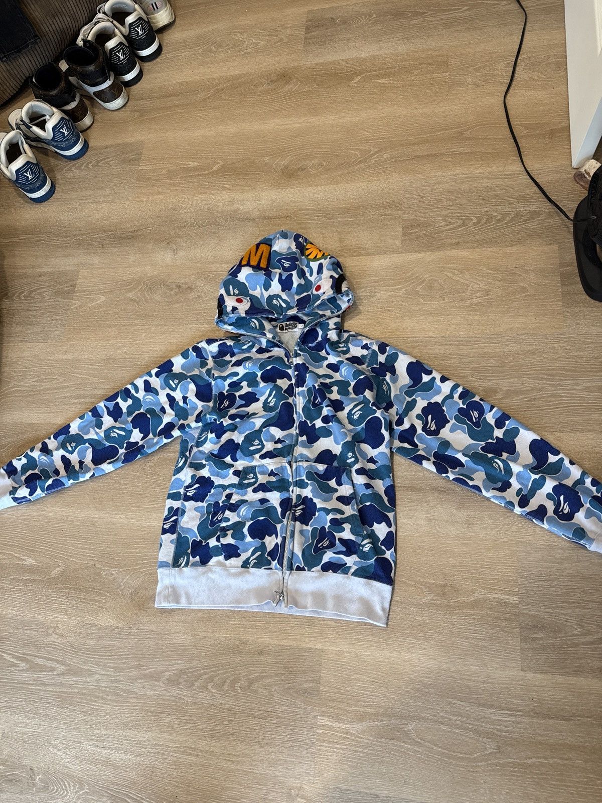 Bape Bape Shark Camo Hoodie Rare Size US L / EU 52-54 / 3 - 2 Thumbnail