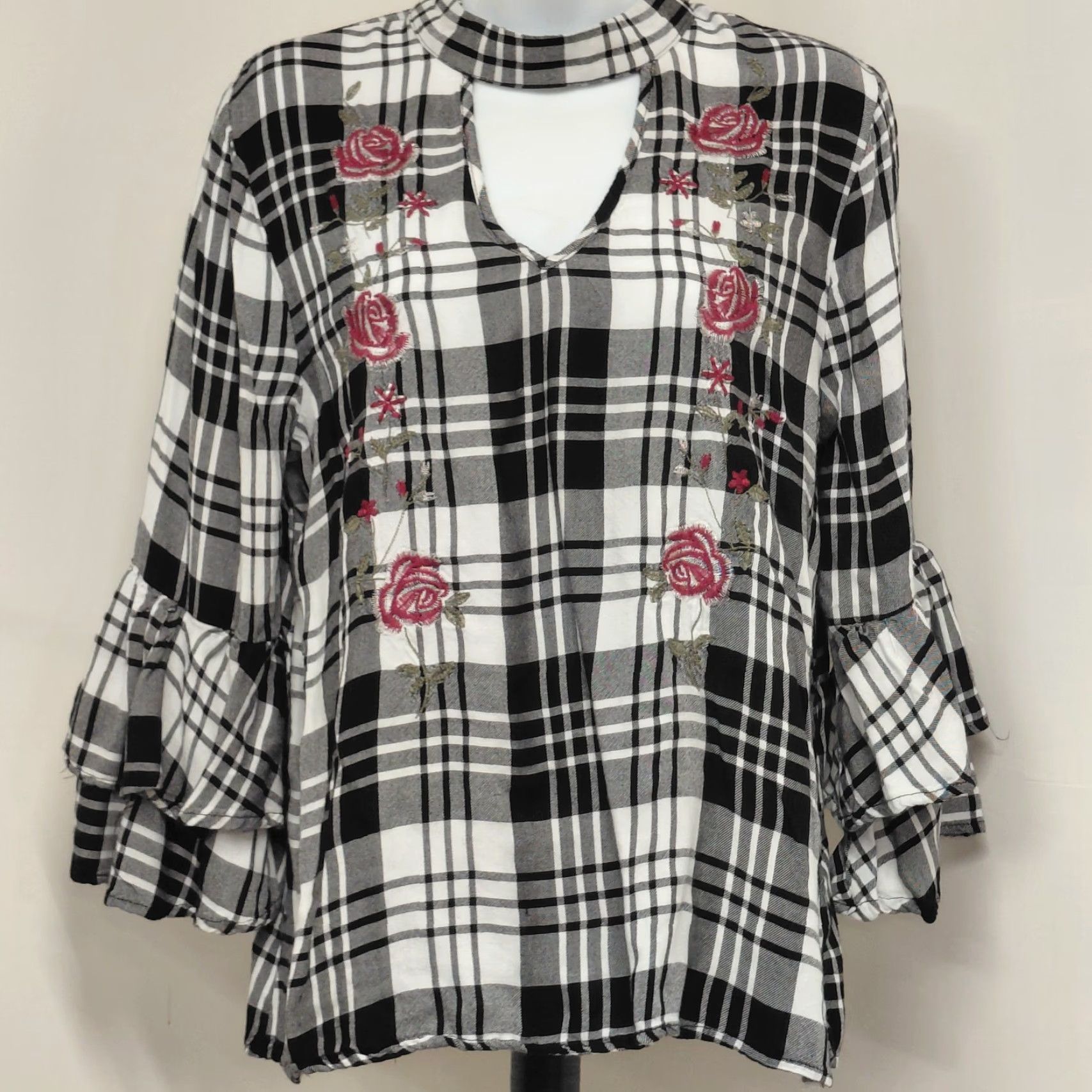 Vintage Blue Rair Embroided Rose Shirt Medium Black White Flannel 3/4 Sleeve Button-Up Plaid Rose Womens Size M / US 6-8 / IT 42-44 - 2 Thumbnail