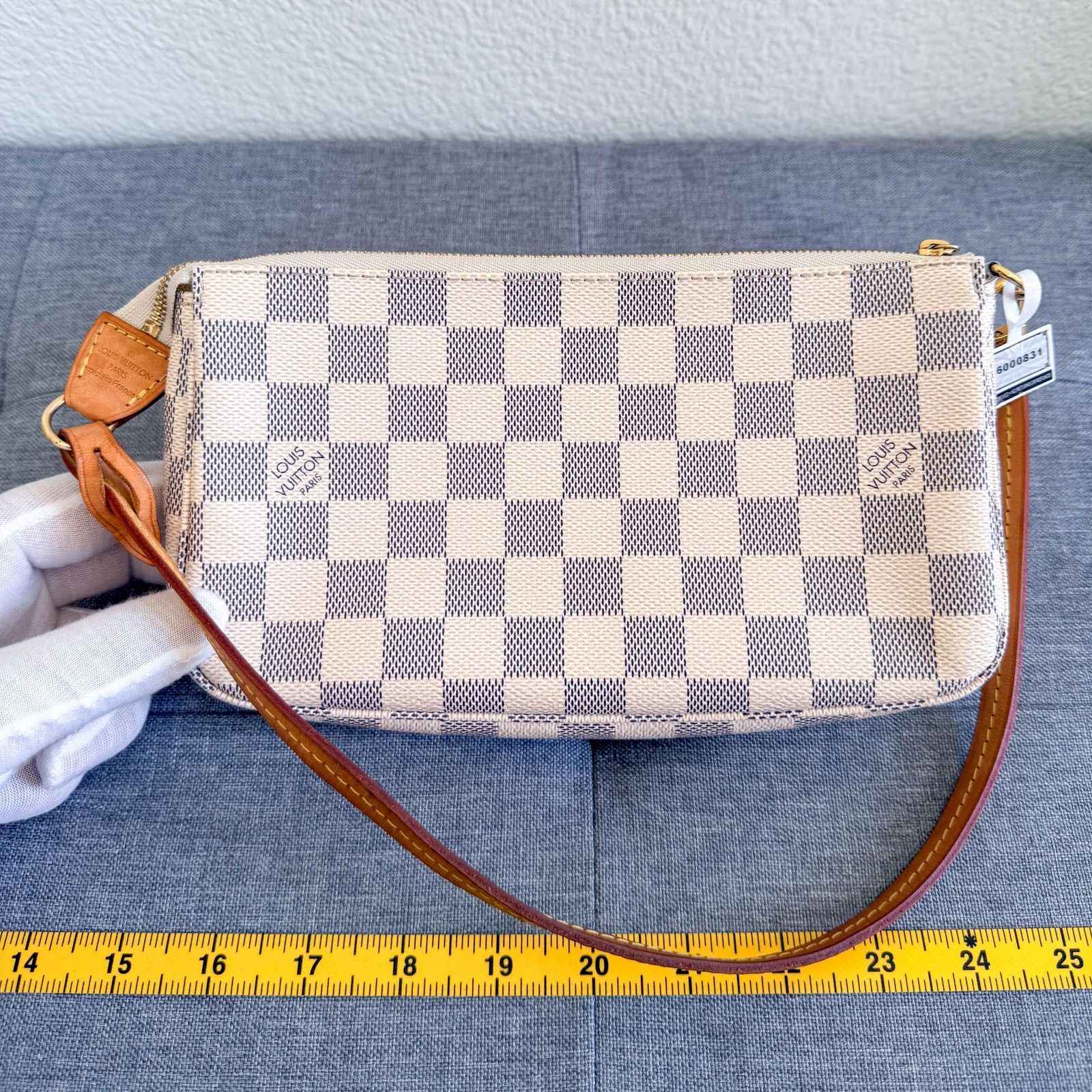 Louis Vuitton Authentic Louis Vuitton Damier Azur Pochette Accessories Bag Size ONE SIZE - 1 Thumbnail