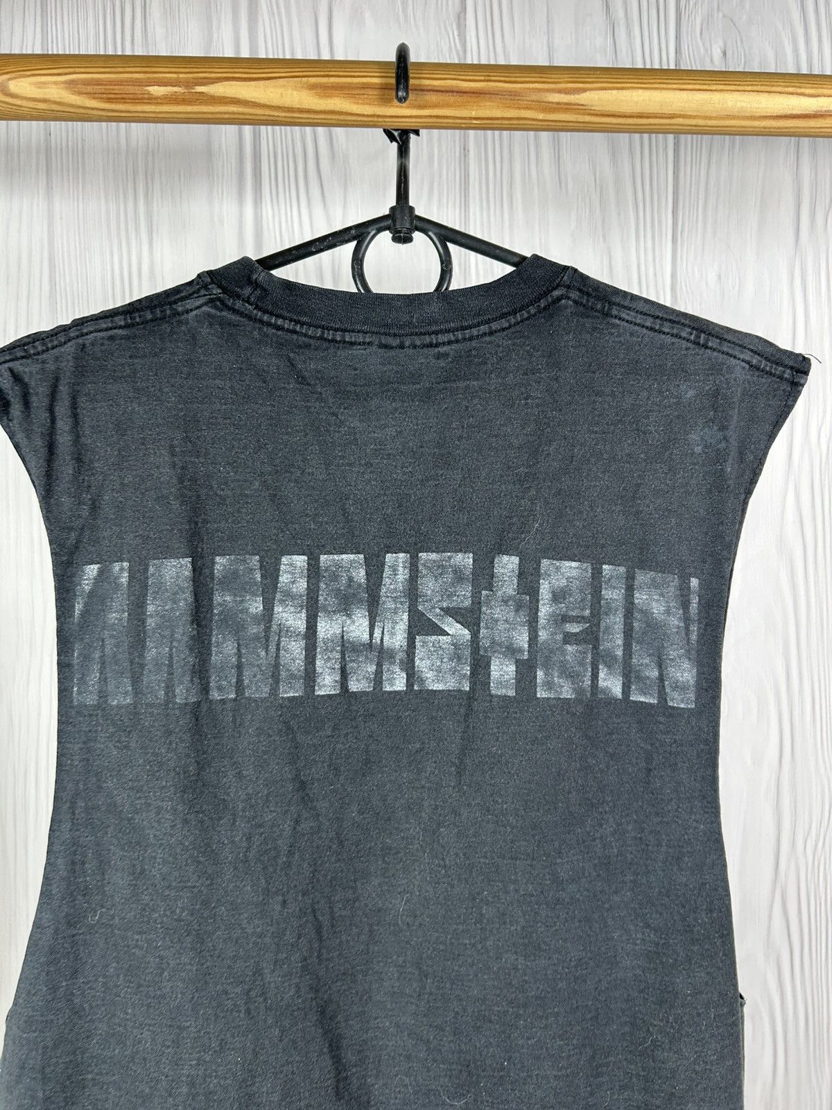 Band Tees Vintage Rammstein Rosenrot Album T-Shirt Tank Top Size M Size US M / EU 48-50 / 2 - 8 Thumbnail