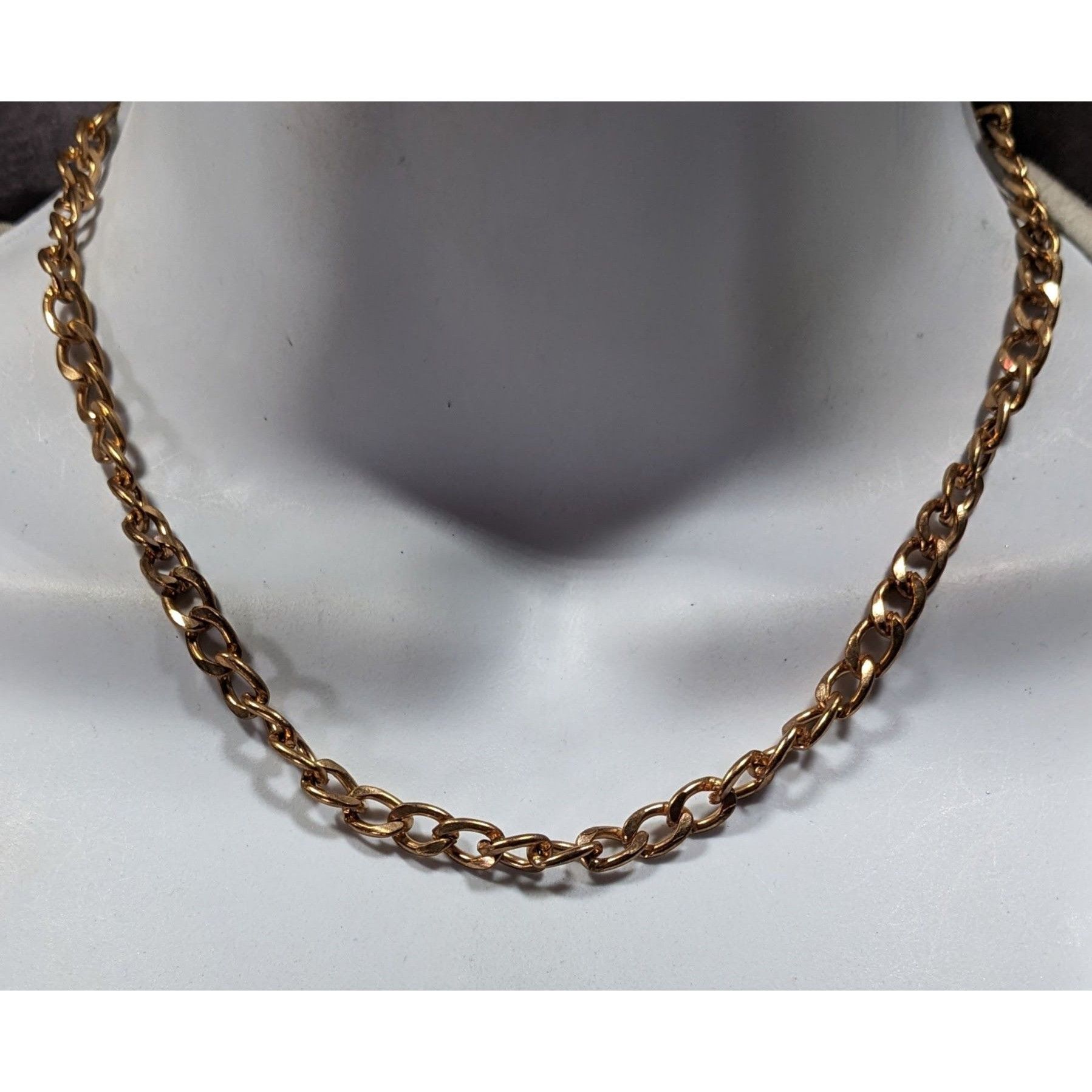 Other Classic Casual Gold Tone Curb Chain Necklace Size ONE SIZE - 2 Thumbnail