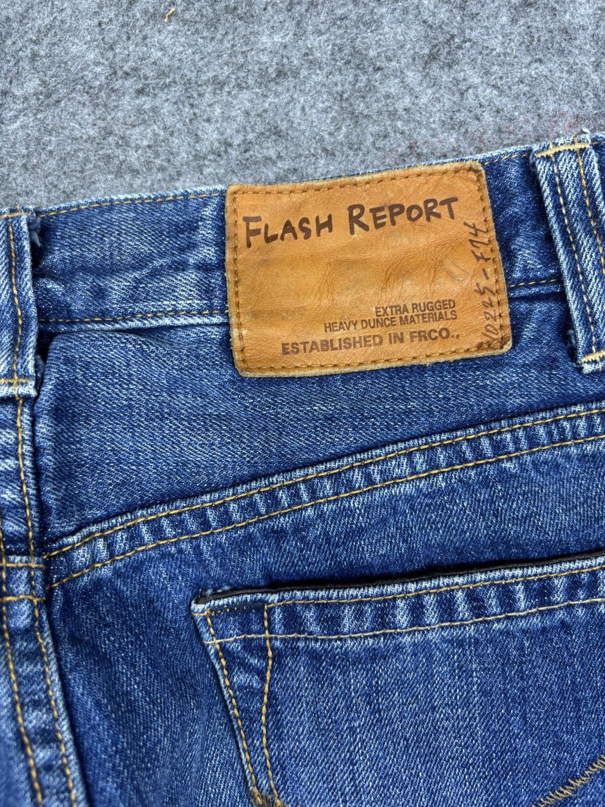 Japanese Brand 💥90s Style💥Flash Report Distressed Denim F805 Size US 28 / EU 44 - 9 Thumbnail