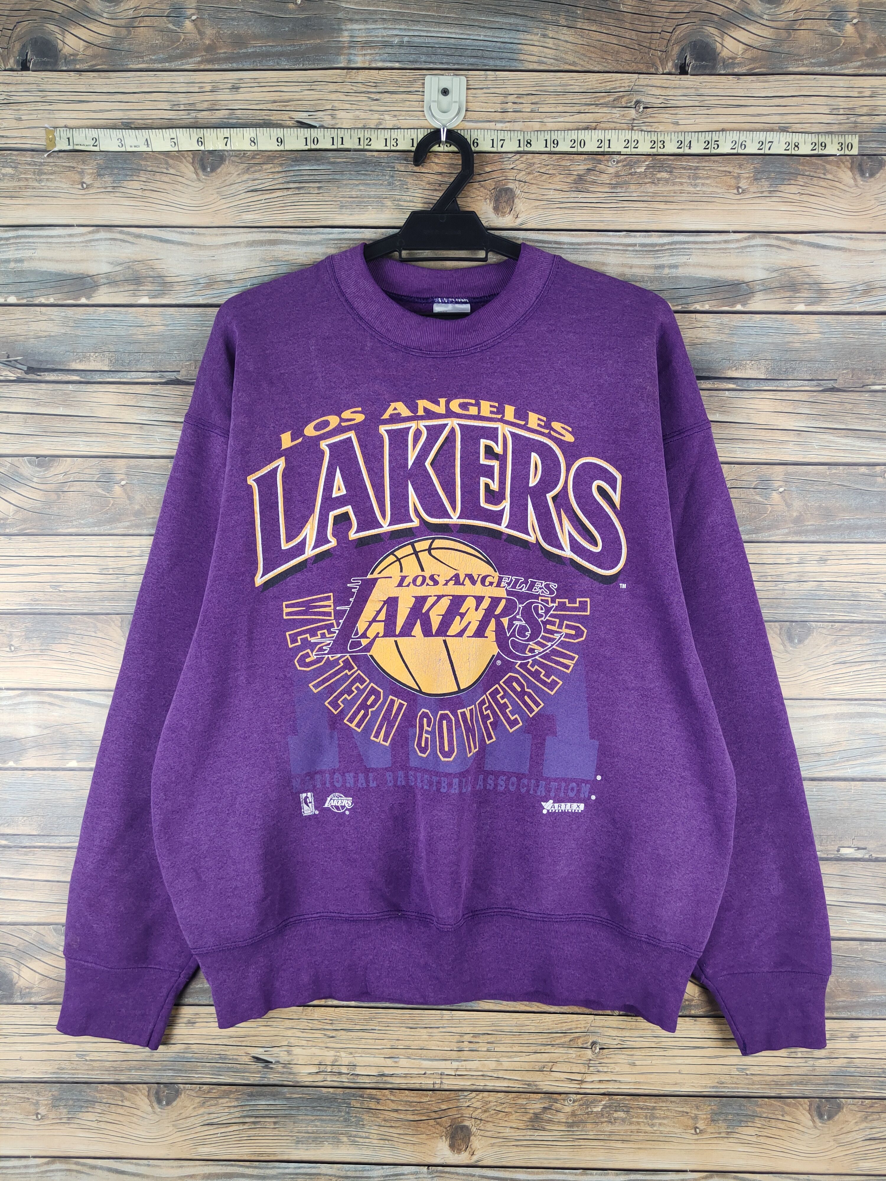 NBA DL Lakers NBA vintage Purple Sweatshirts #46-159 Size US L / EU 52-54 / 3 - 1 Thumbnail