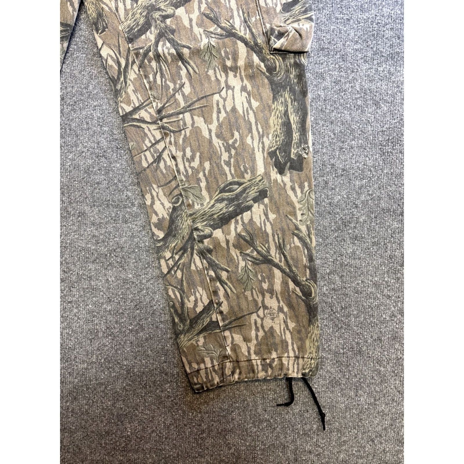 Bark VINTAGE Trebark USA Made Men’s L Tree Bark Camo Cargo Pants Brown Cargo Pocket Straight Leg 80s 90s Mens Size US 33 - 3 Thumbnail