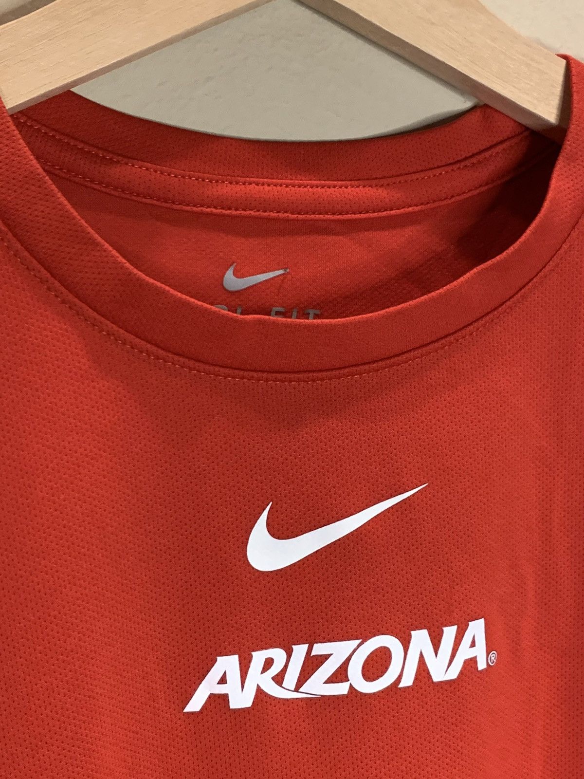 Nike *RARE* Center Swoosh Nike University Arizona Wildcats Shirt Size US M / EU 48-50 / 2 - 3 Thumbnail