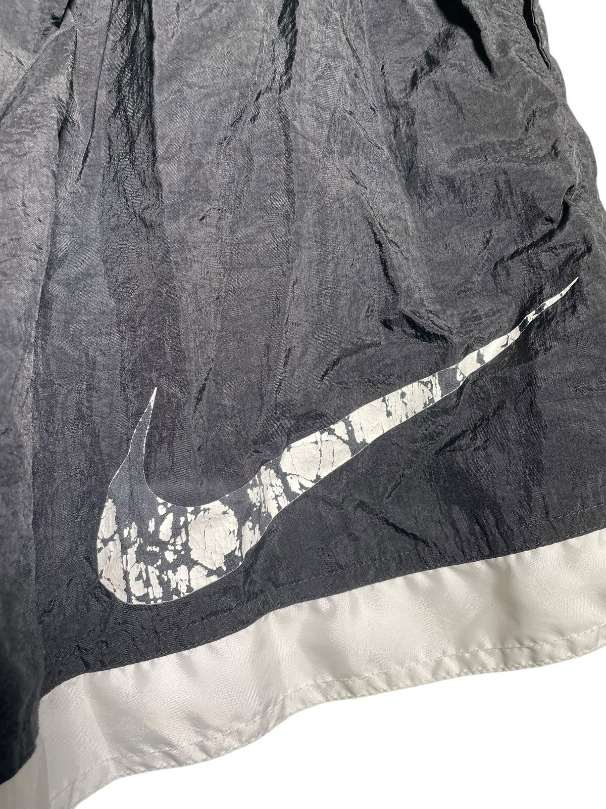 Nike × Vintage Vintage 90s Nike Shorts Size US 32 / EU 48 - 3 Thumbnail