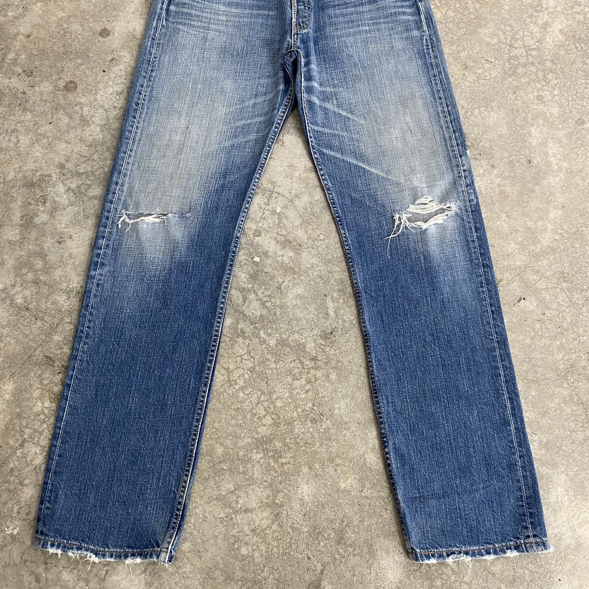 Levi's Size 33x32.5 Vintage 00’s Levis 501 Faded Blue Ripped Jeans Size US 33 - 3 Thumbnail