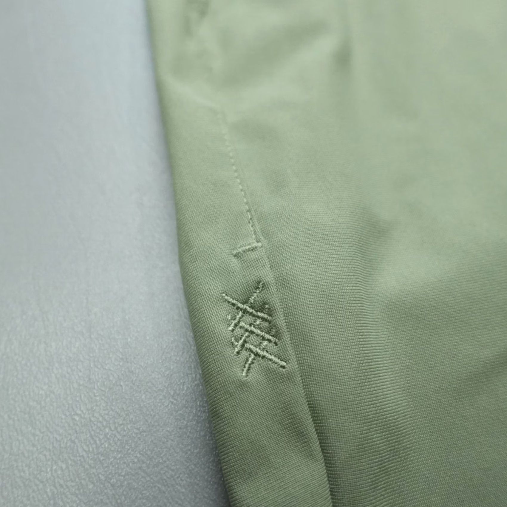 Rhone Rhone Slim Fit 5 Pocket Pants Mens Size 34 Green 33" Inseam Casual Chino Straight Front Button Zip Relaxed Fixes Size US 34 / EU 50 - 2 Thumbnail